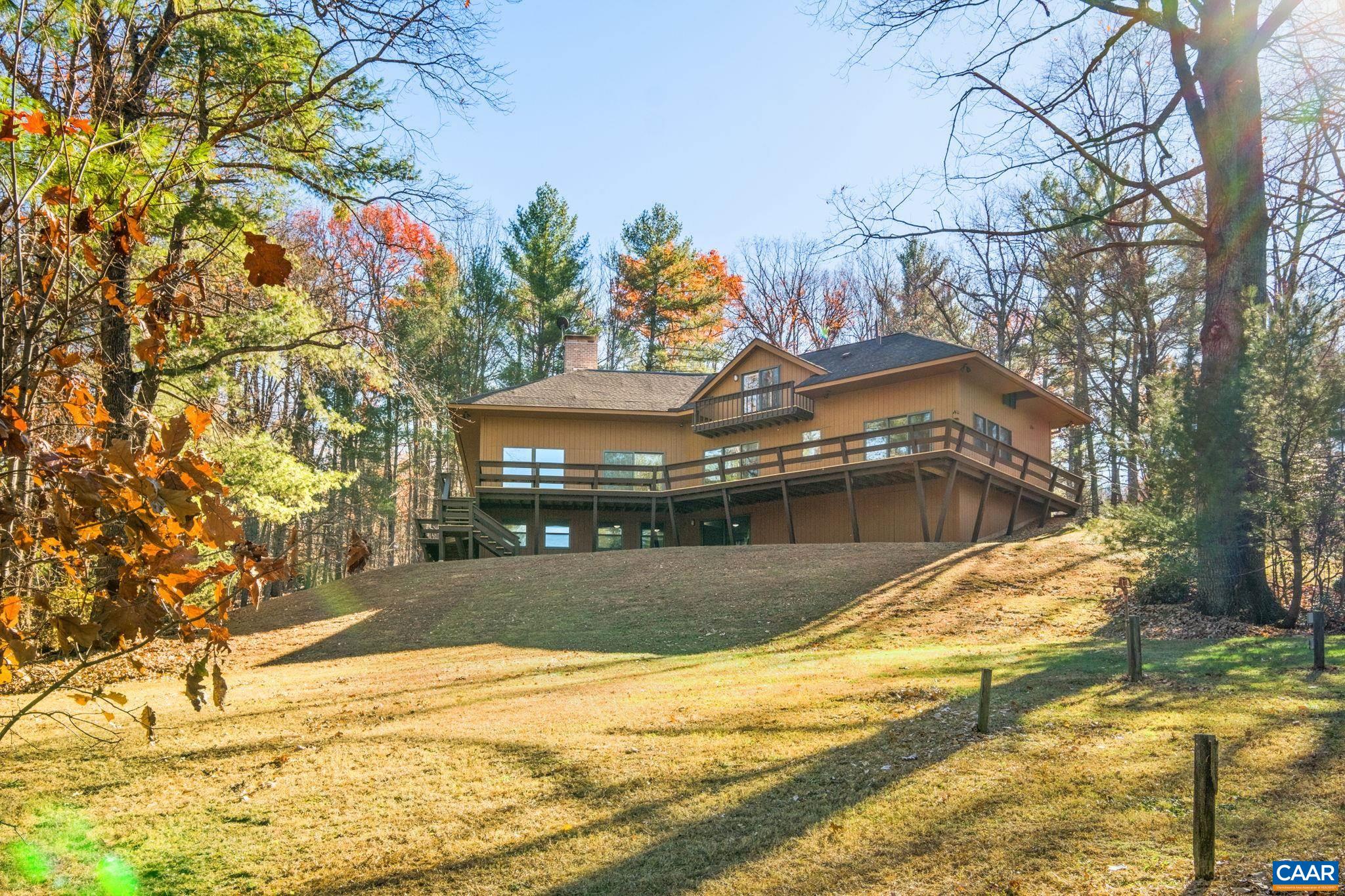 298 COURTHOUSE MOUNTAIN LN