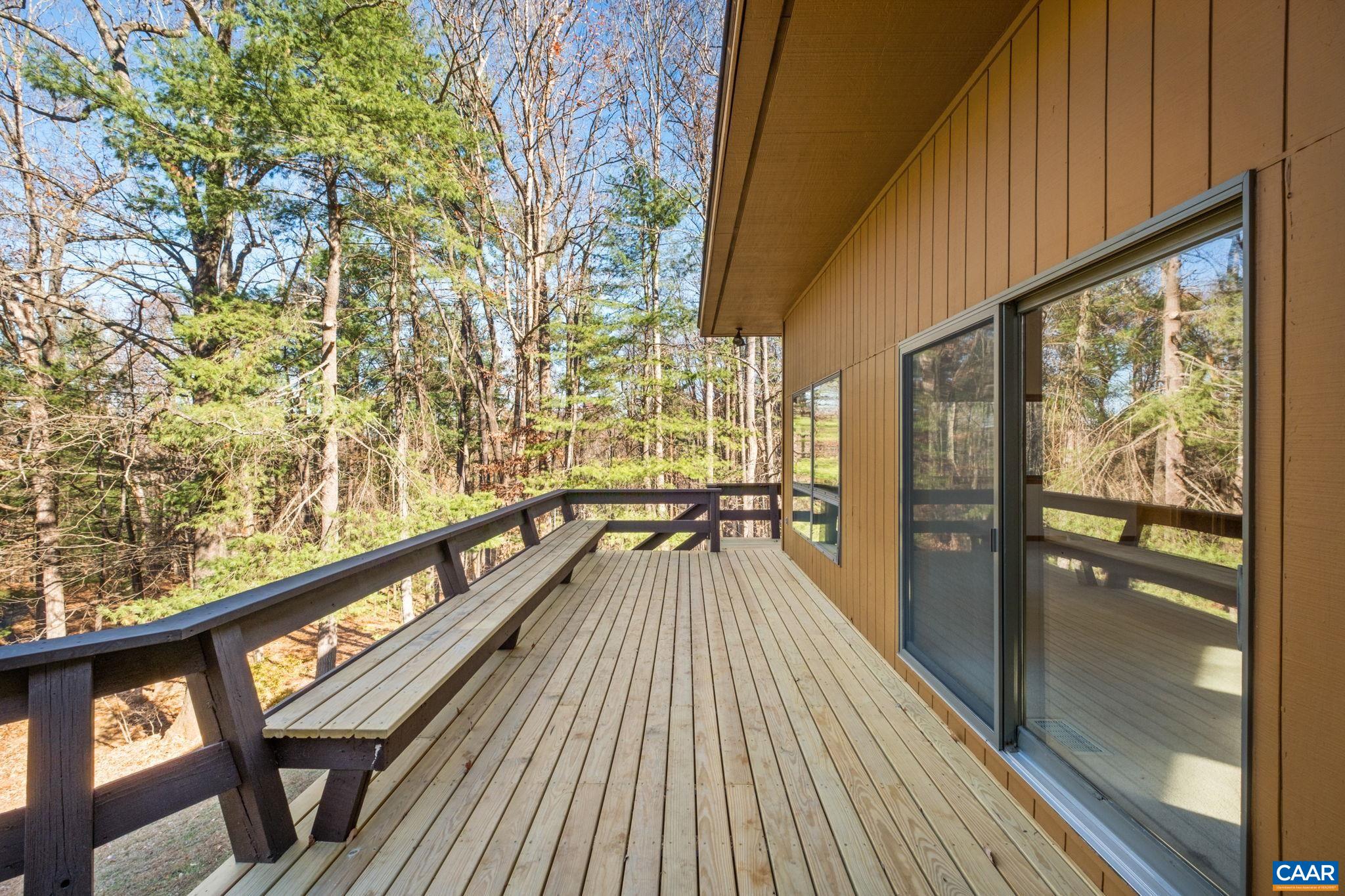 298 COURTHOUSE MOUNTAIN LN