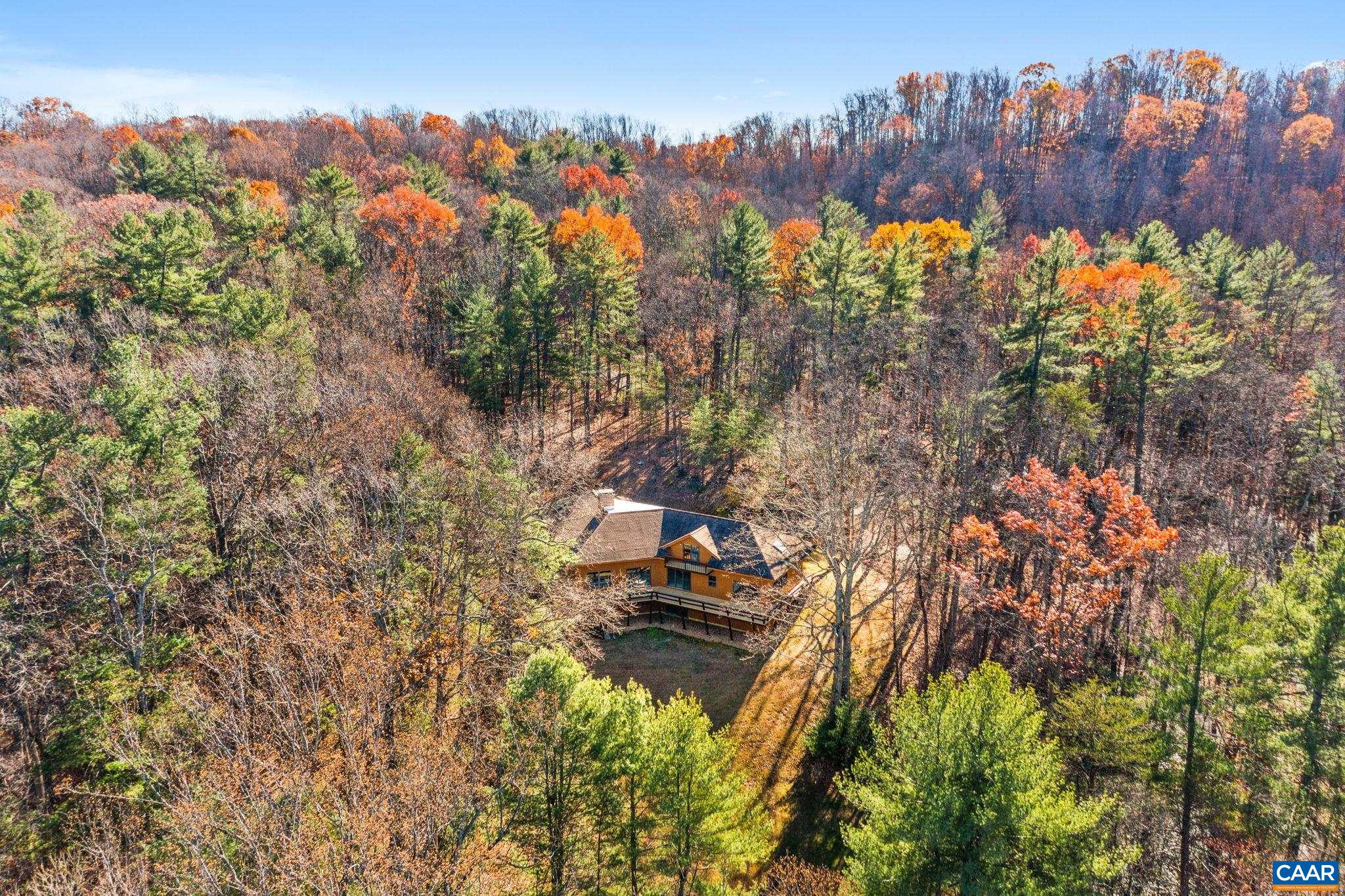 298 COURTHOUSE MOUNTAIN LN