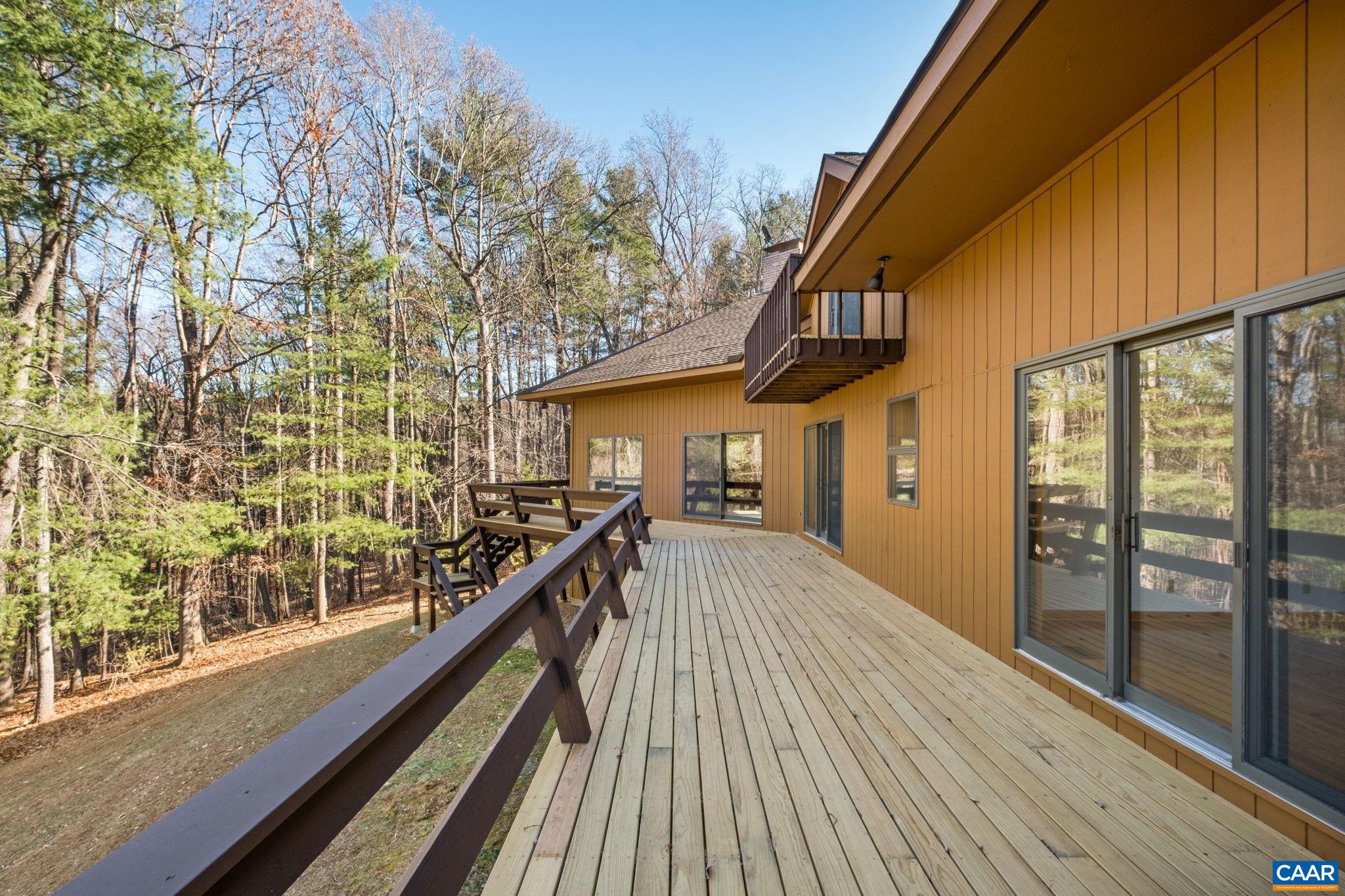 298 COURTHOUSE MOUNTAIN LN