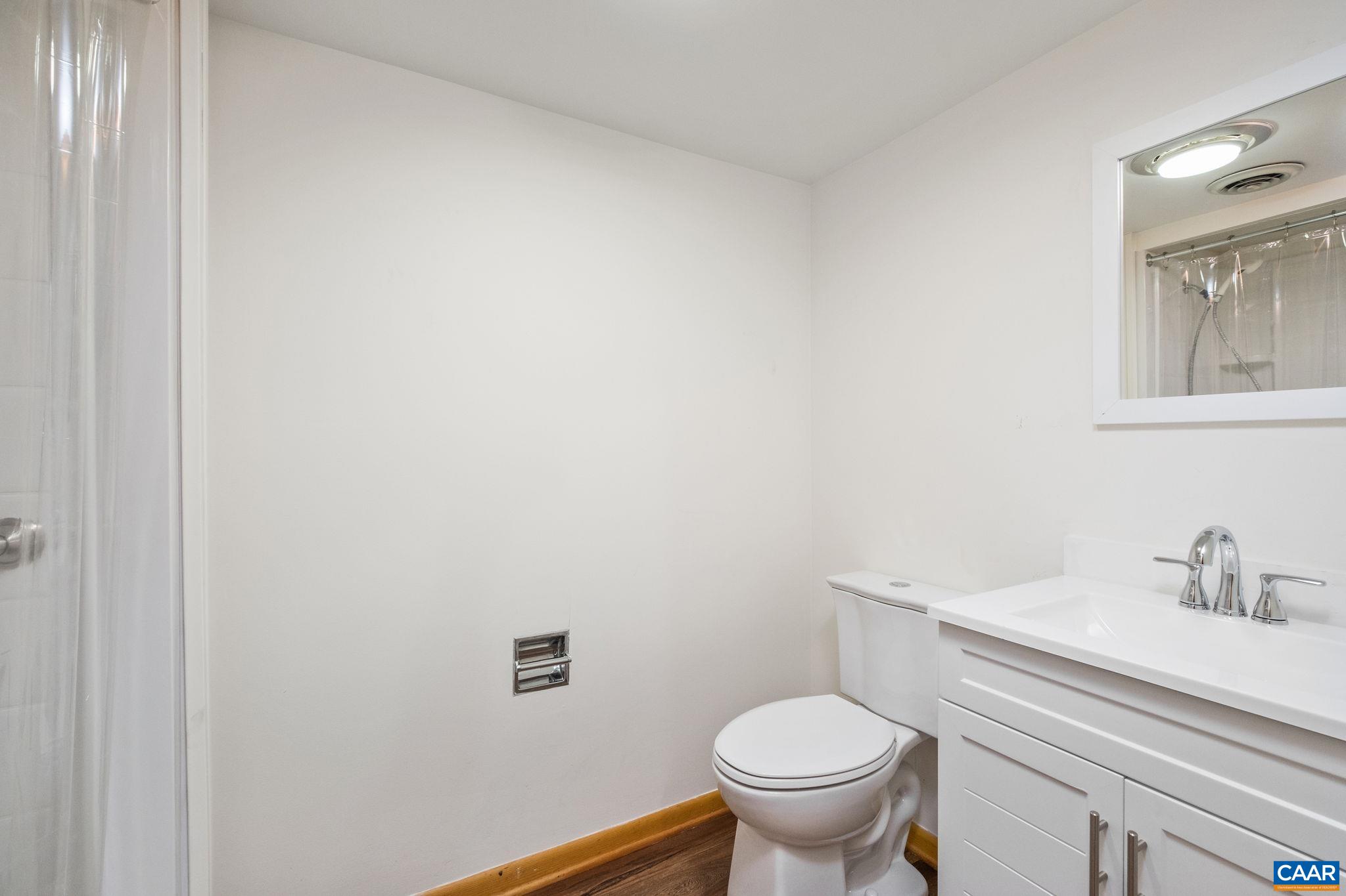 298 COURTHOUSE MOUNTAIN LN