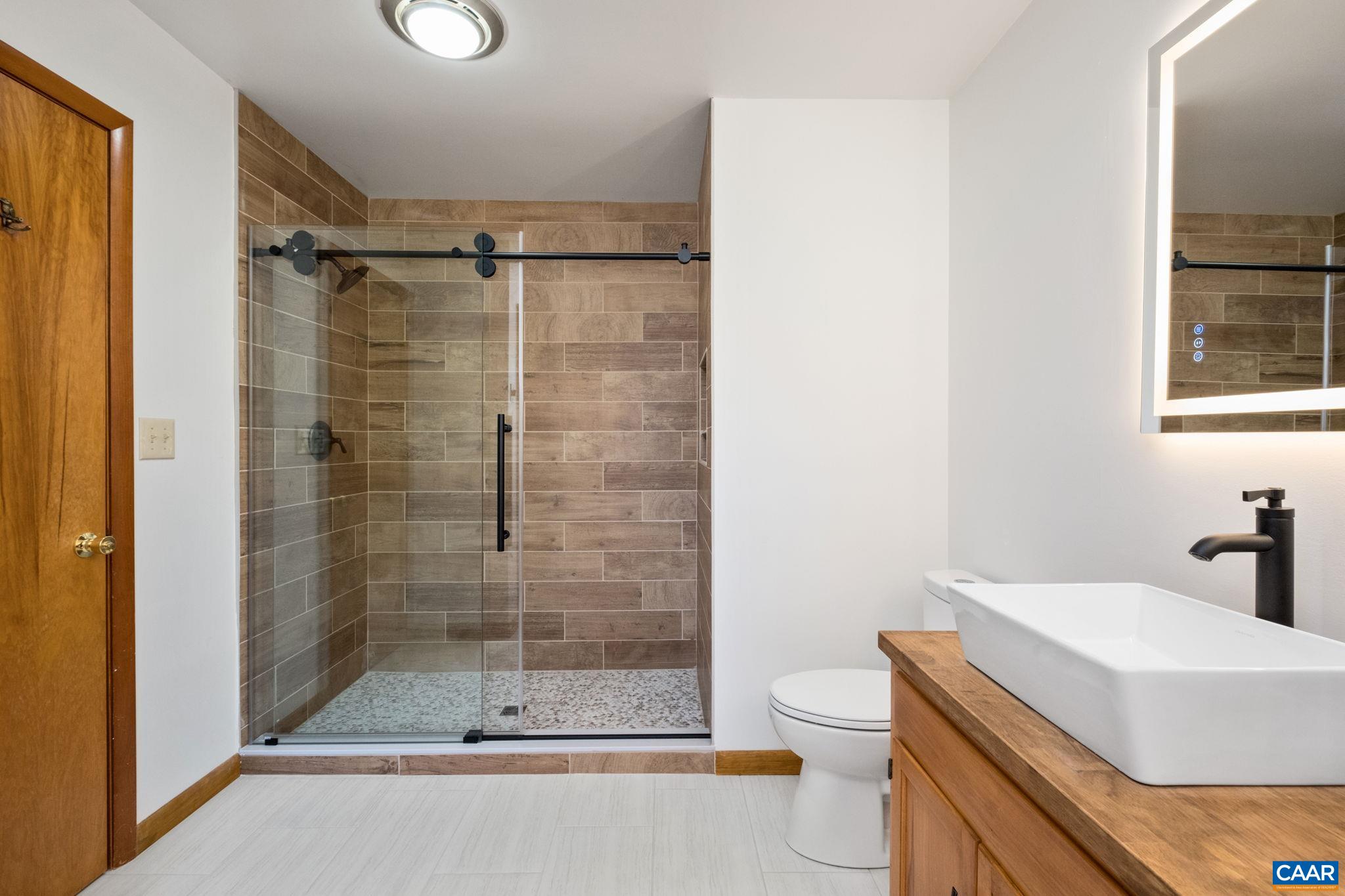 298 COURTHOUSE MOUNTAIN LN