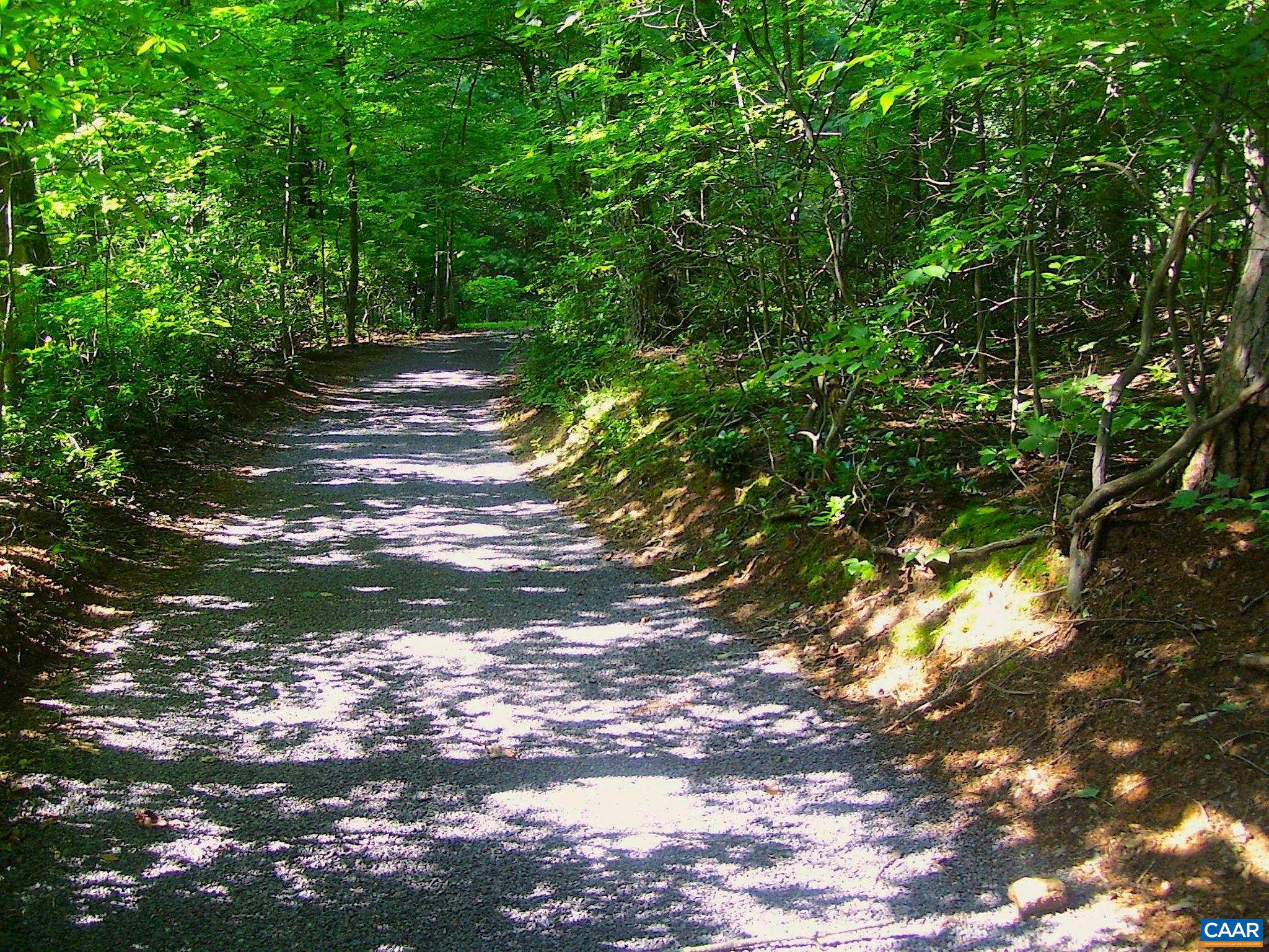 298 COURTHOUSE MOUNTAIN LN