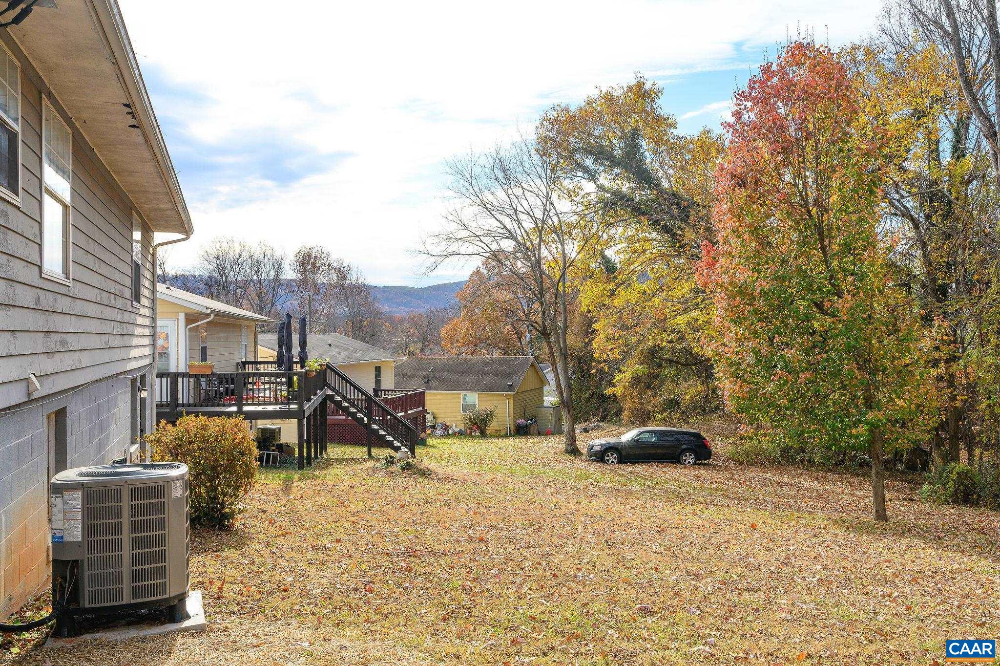 202 HARTMANS MILL RD