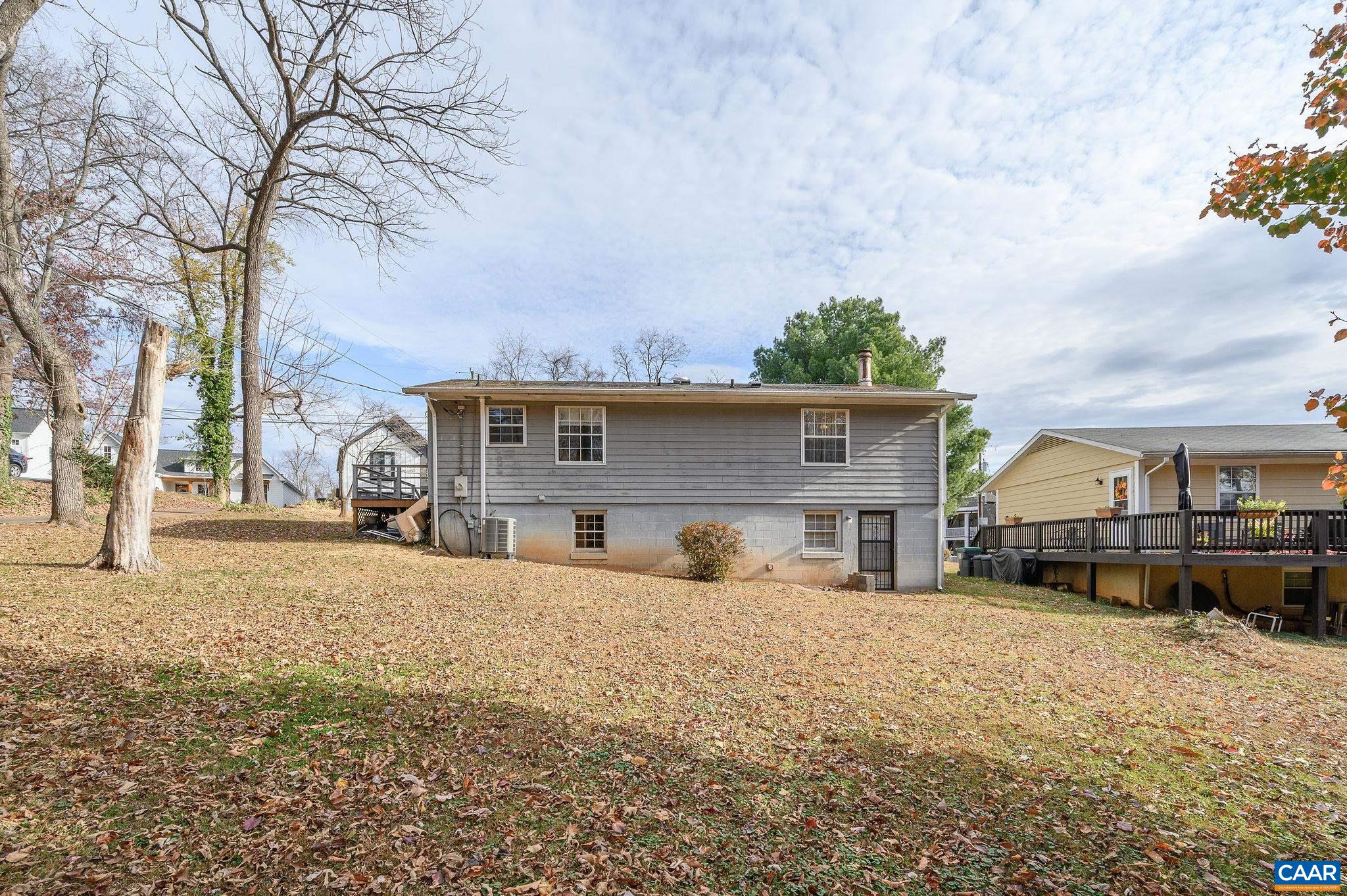 202 HARTMANS MILL RD