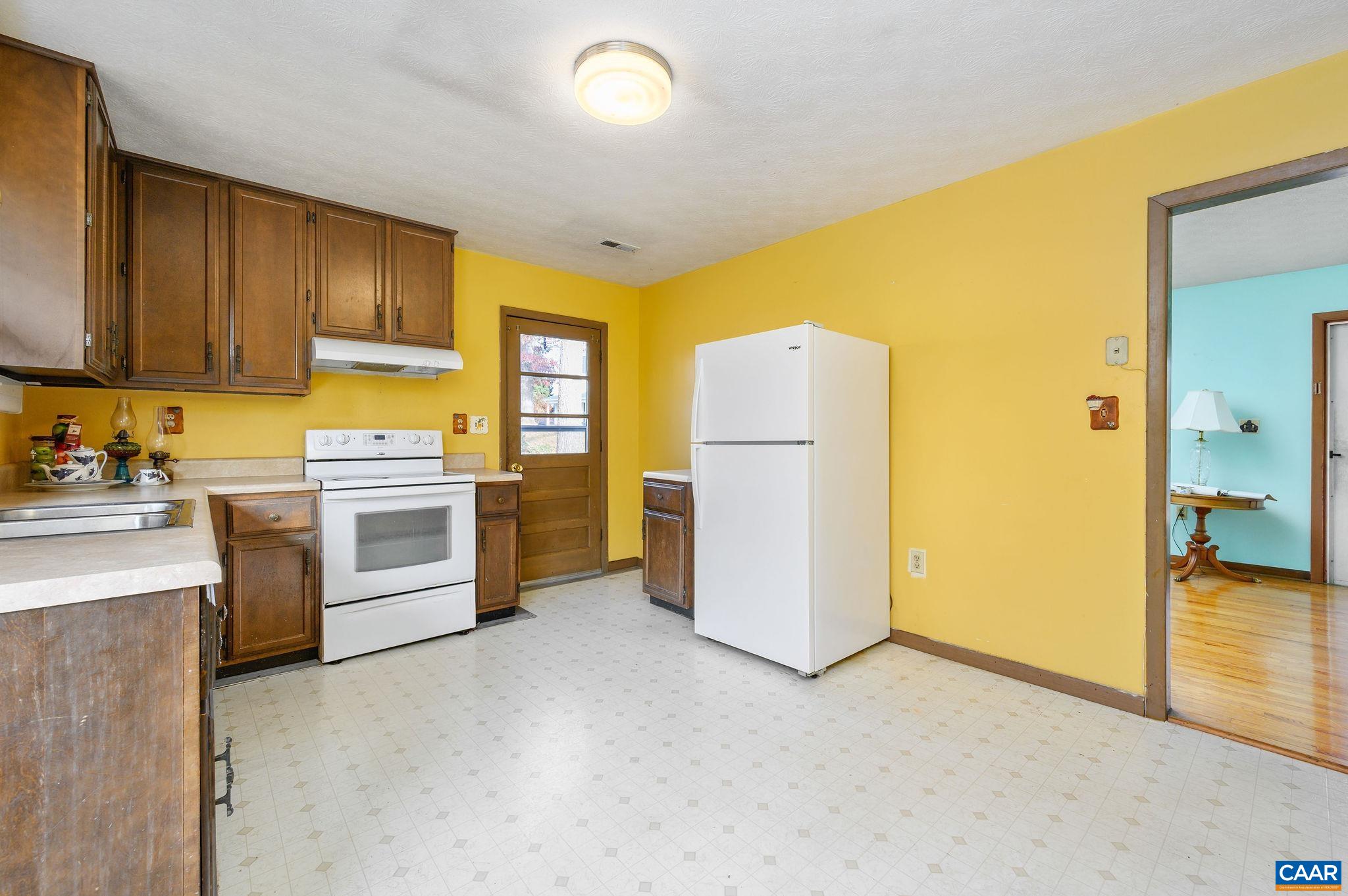 202 HARTMANS MILL RD