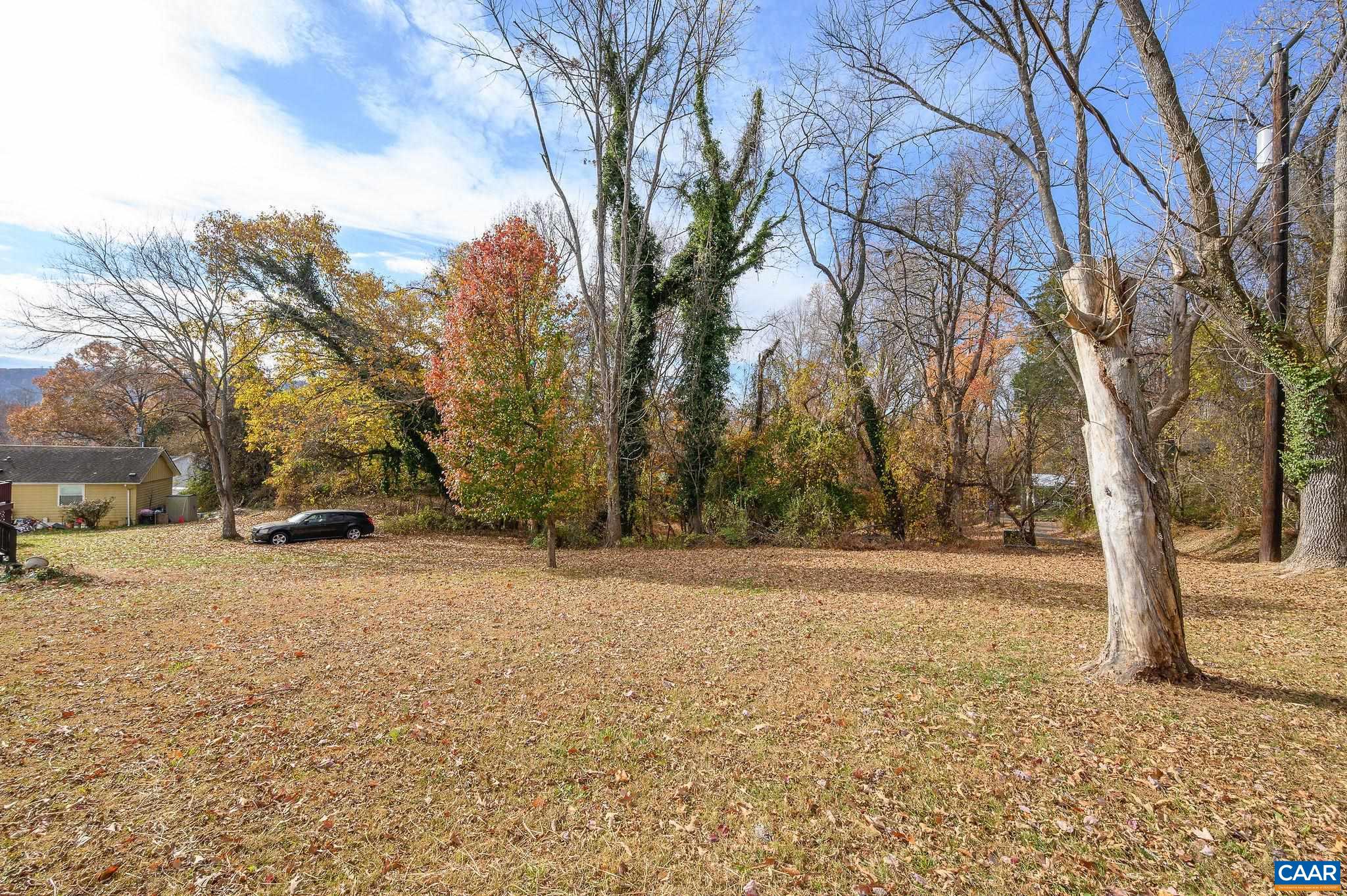 202 HARTMANS MILL RD