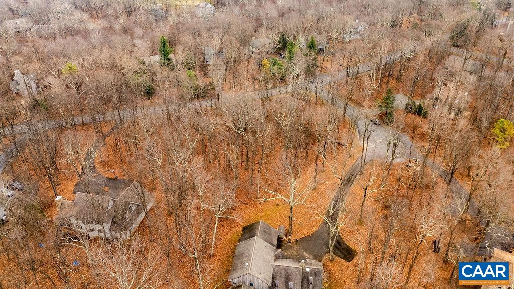 559 LAUREL SPRINGS DR