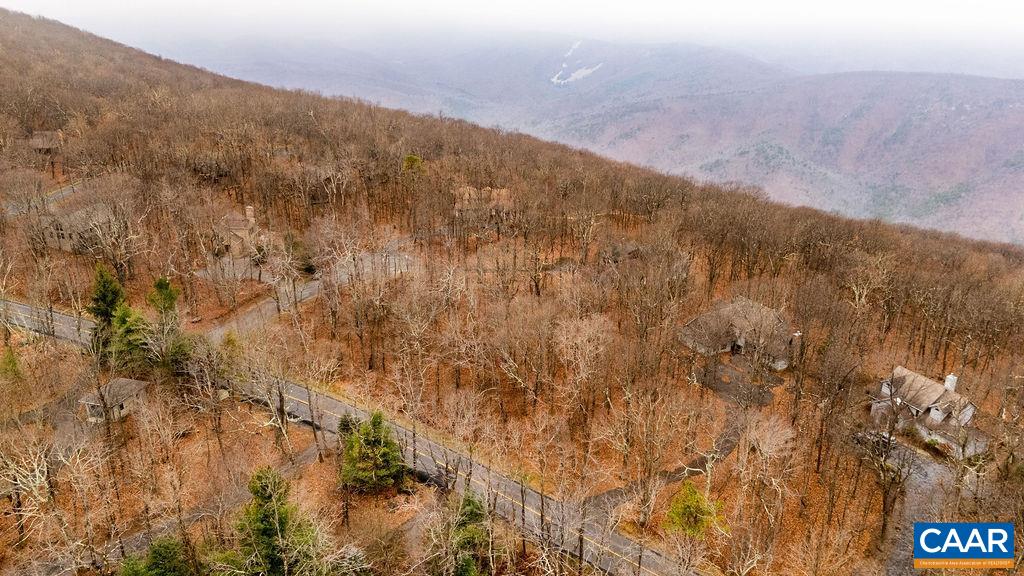 579 LAUREL SPRINGS DR