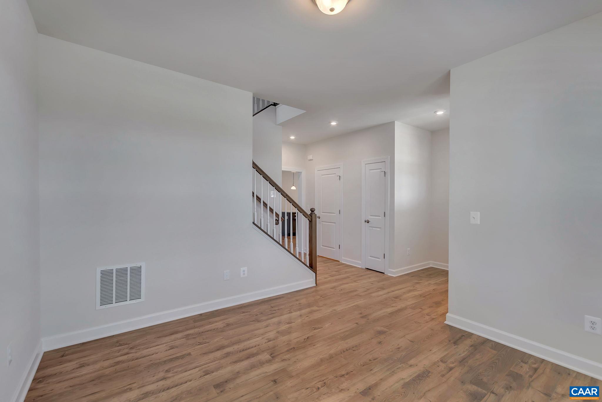 16 ODOM CT
