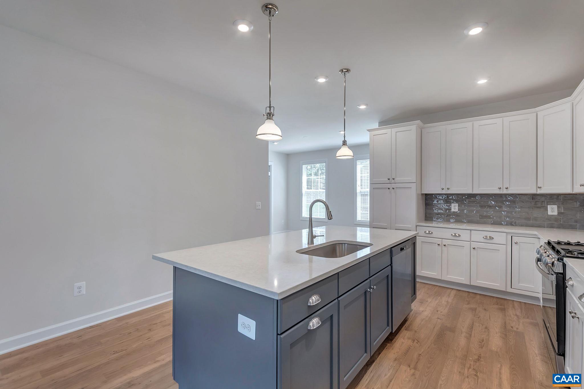 16 ODOM CT