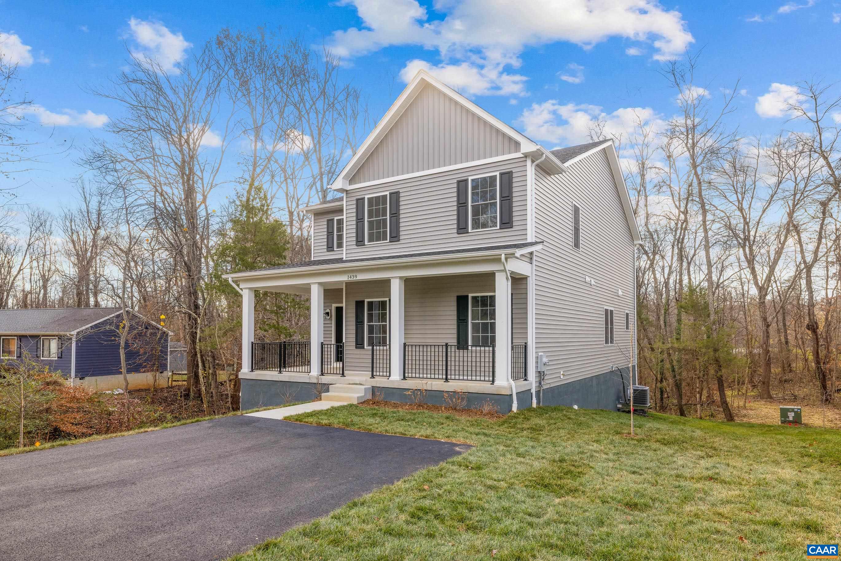 1439 ORCHARD DR
