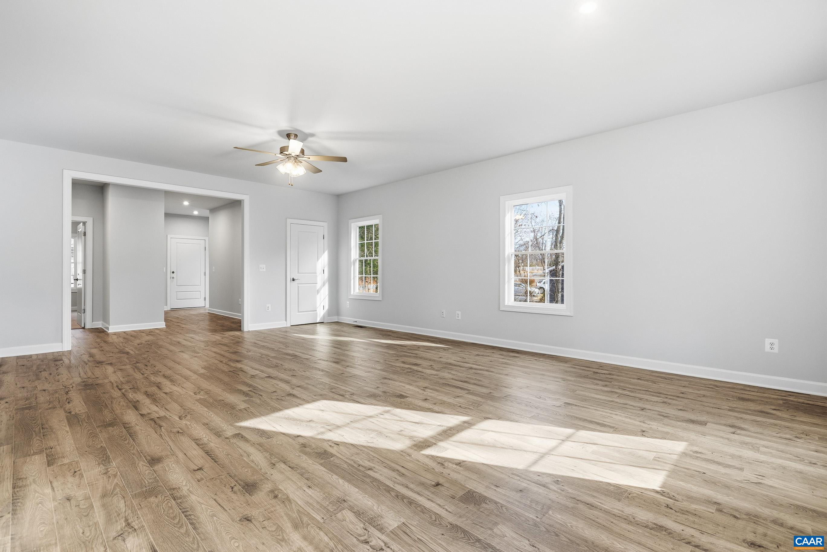 1439 ORCHARD DR