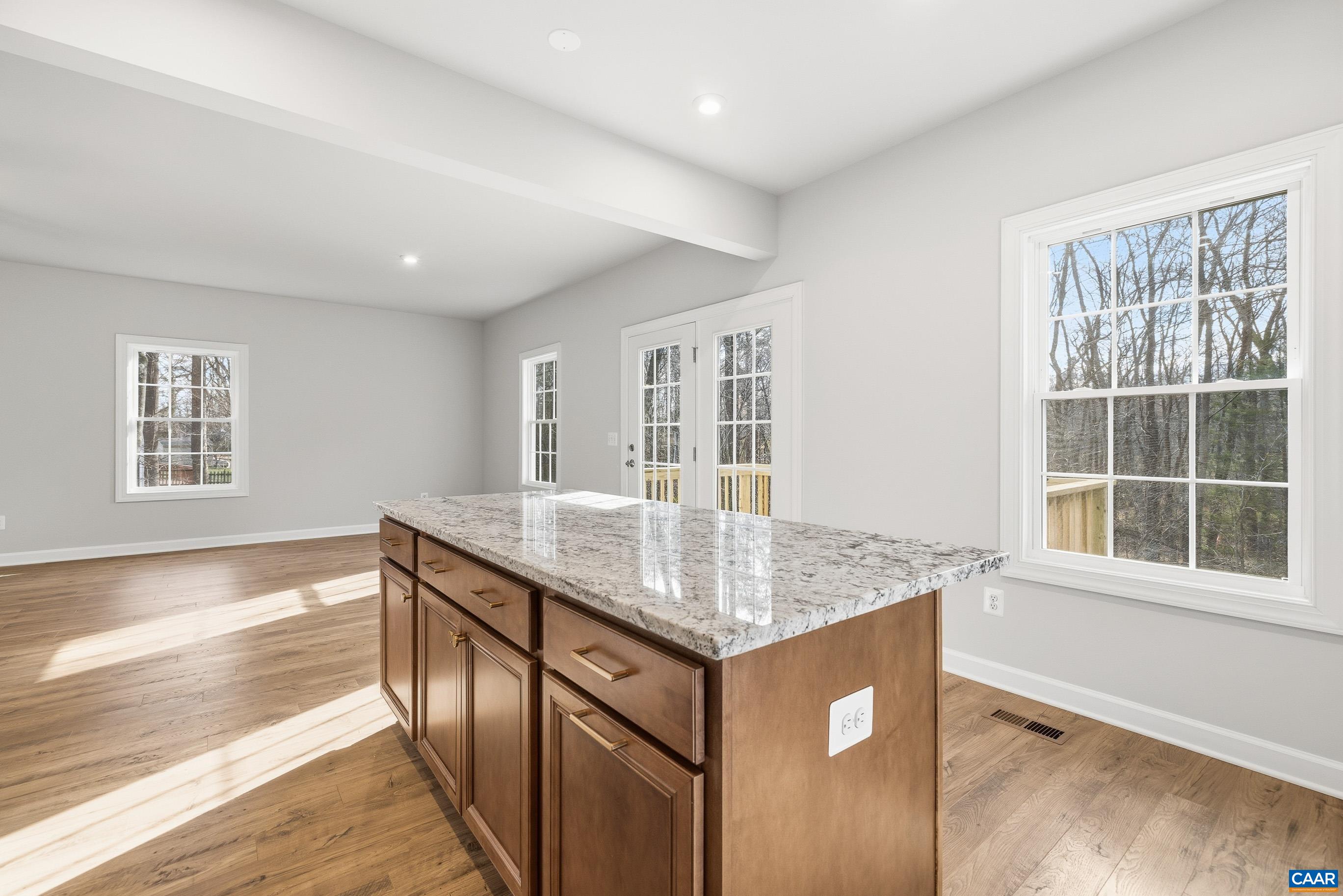1439 ORCHARD DR