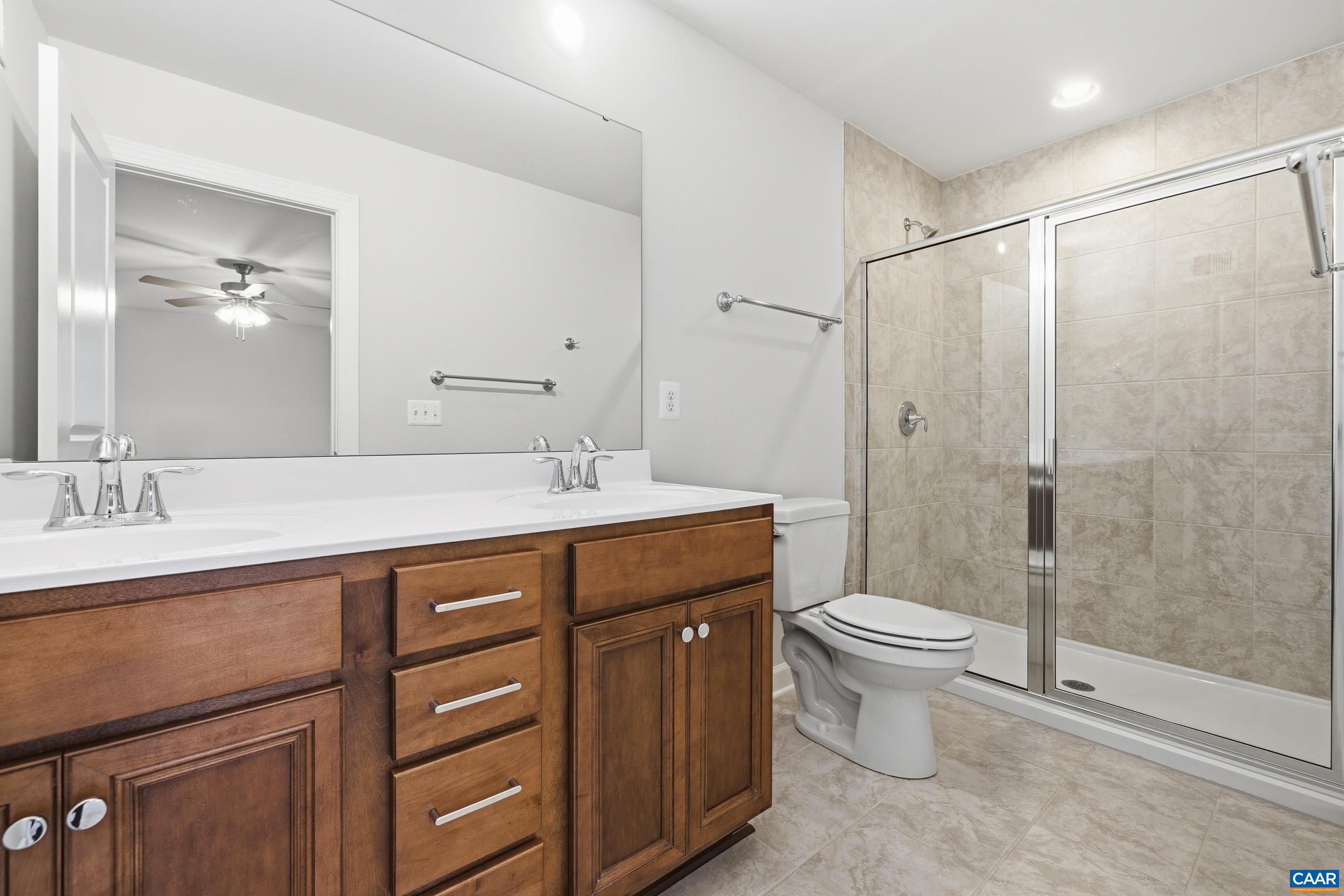 1439 ORCHARD DR