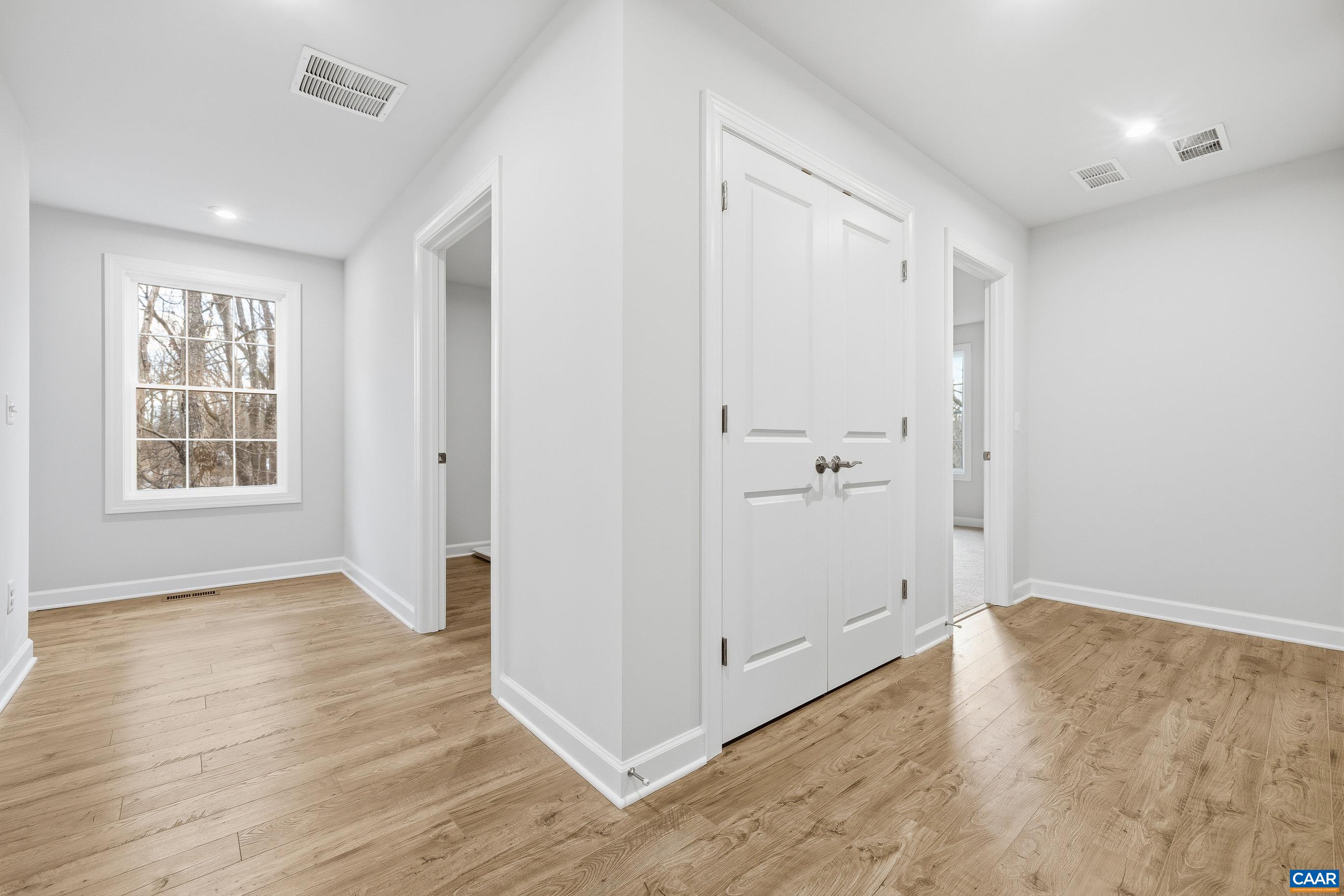 1439 ORCHARD DR