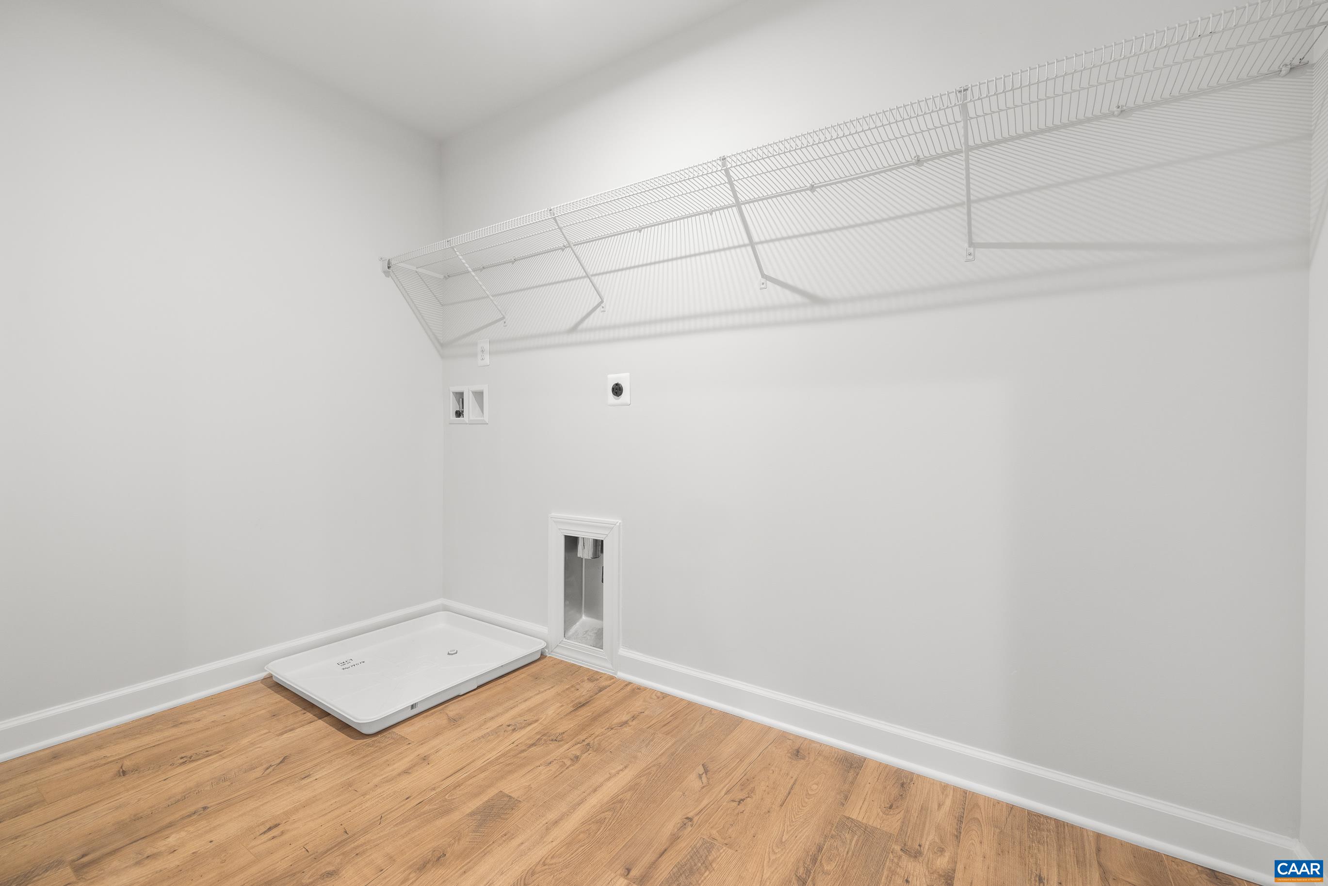 1439 ORCHARD DR