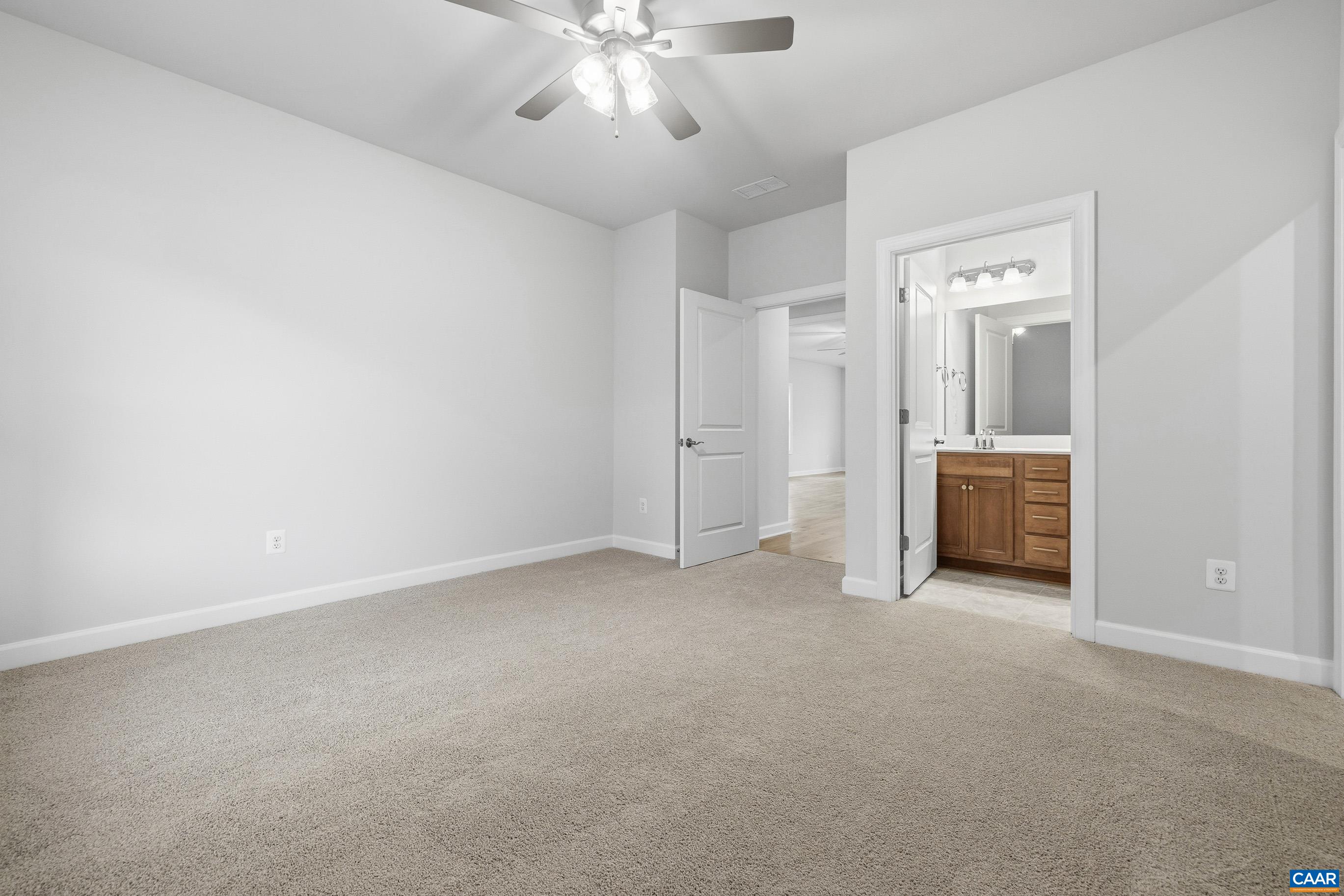 1439 ORCHARD DR