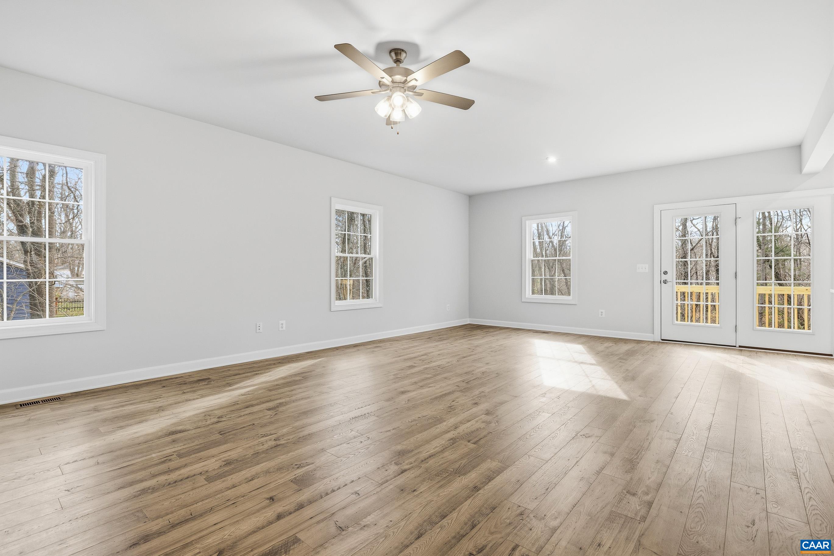 1439 ORCHARD DR