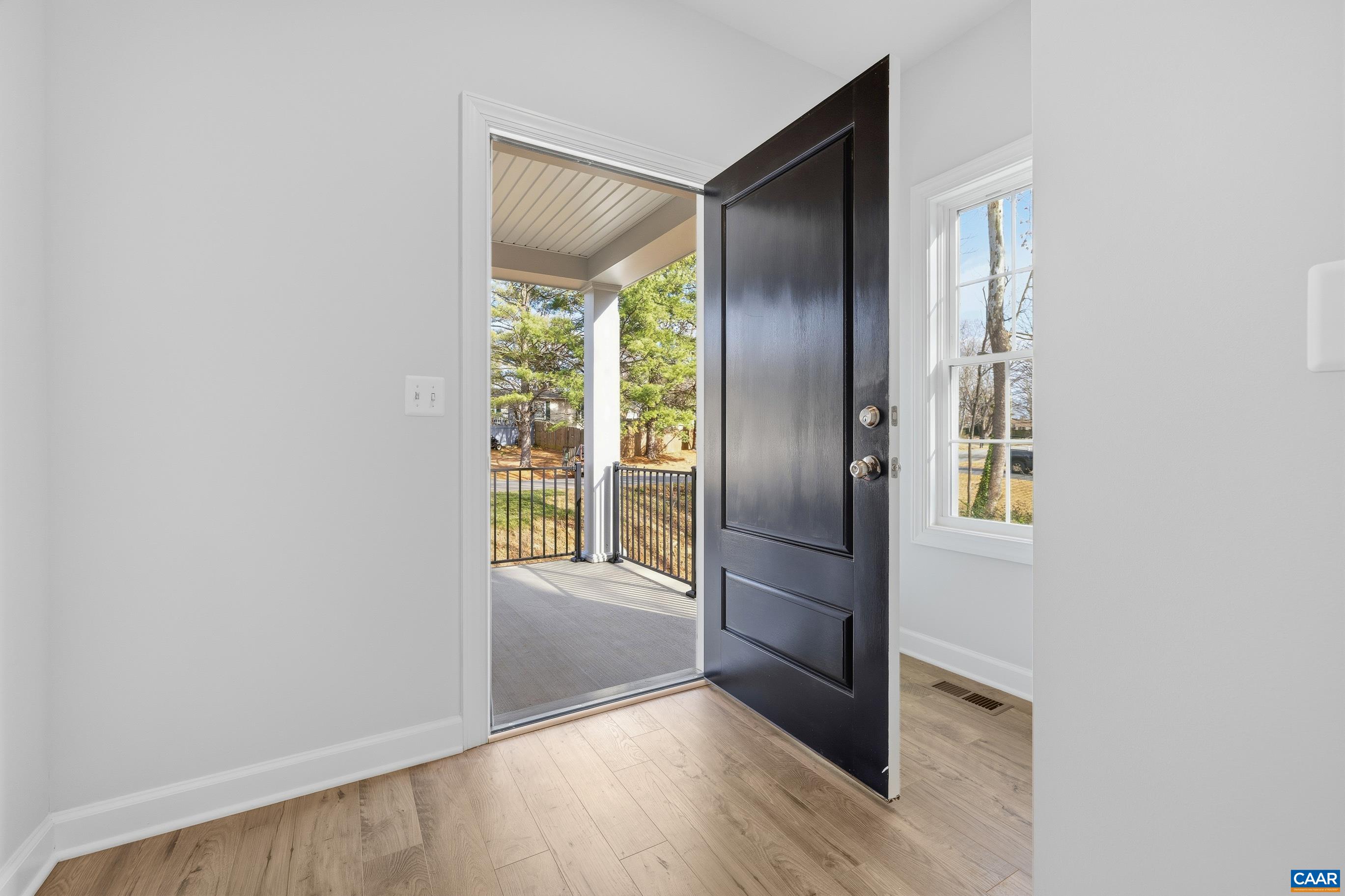 1439 ORCHARD DR