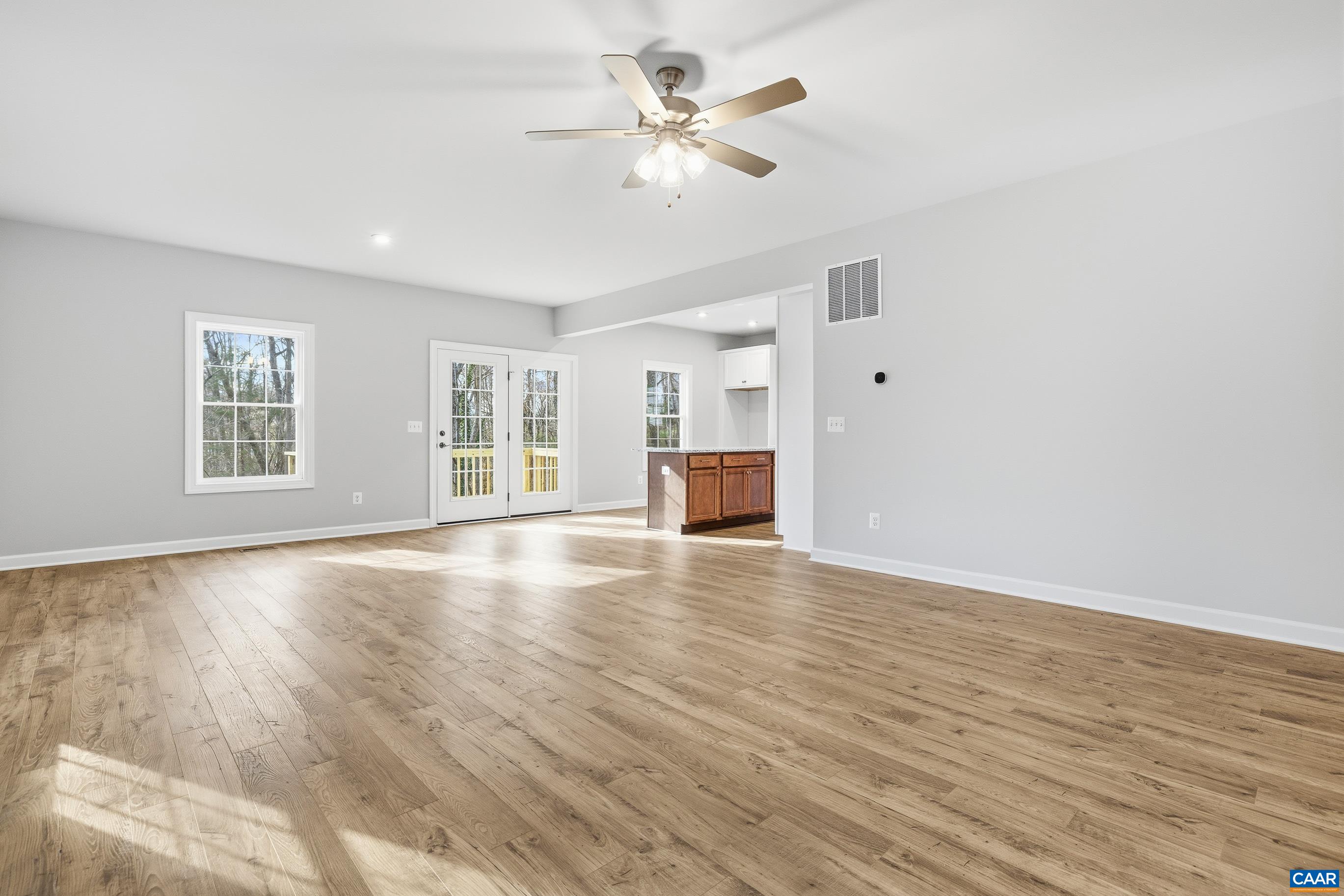 1439 ORCHARD DR