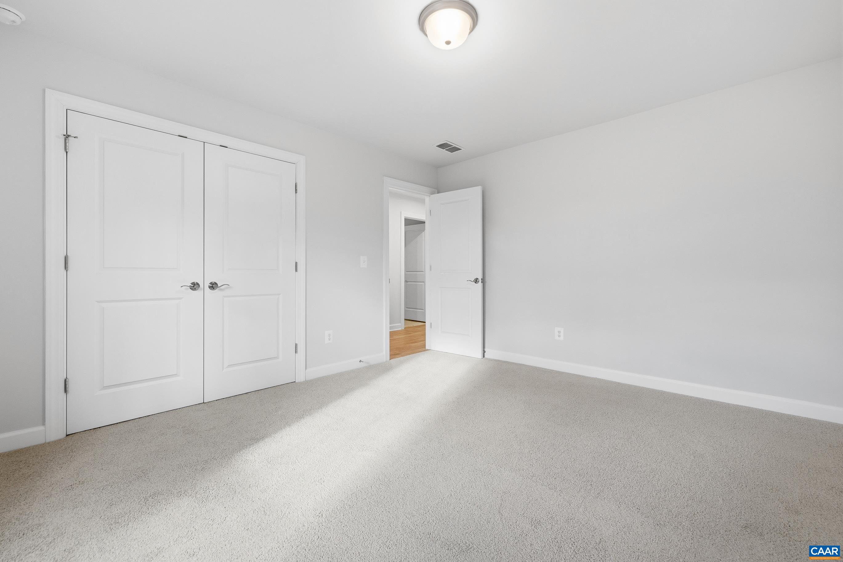 1439 ORCHARD DR