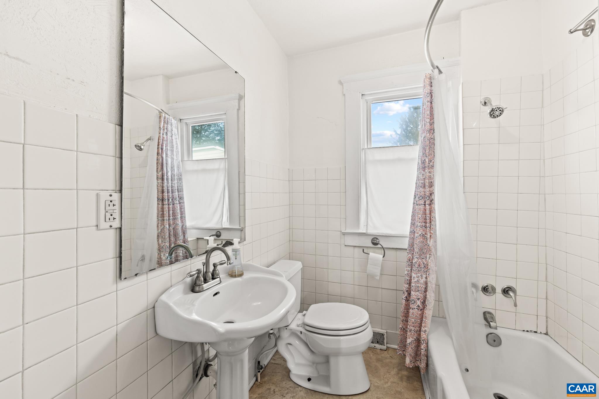 504 NW 12TH ST