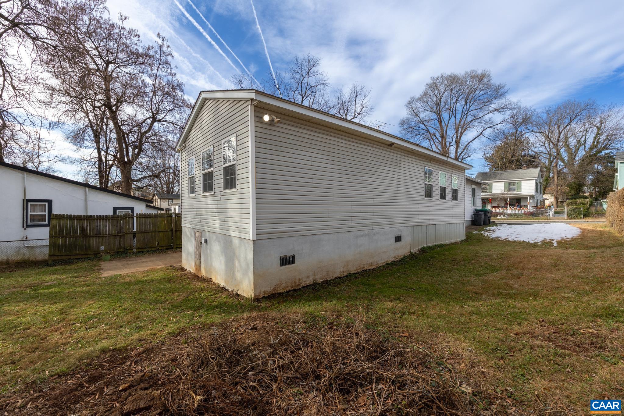 504 NW 12TH ST