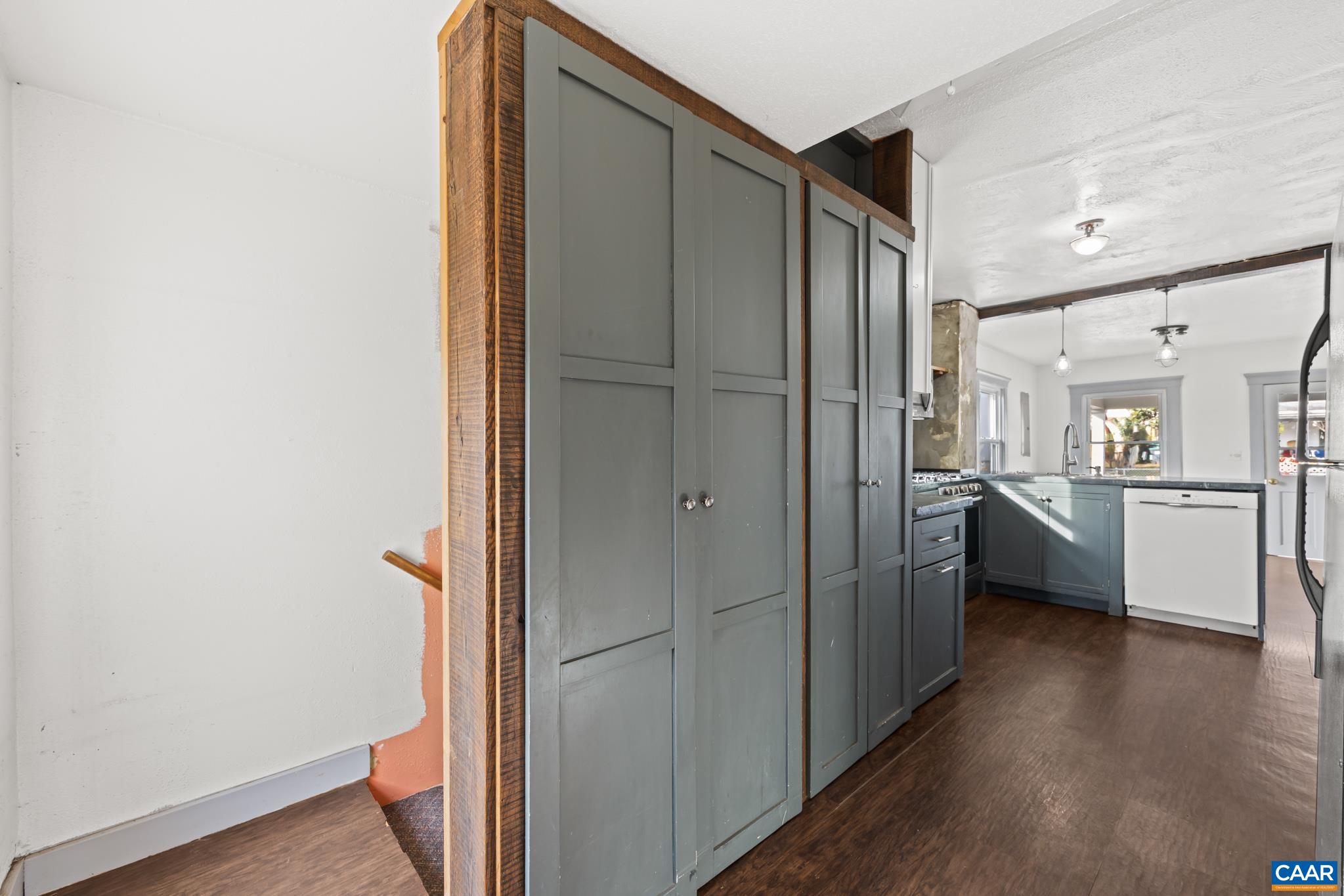 504 NW 12TH ST