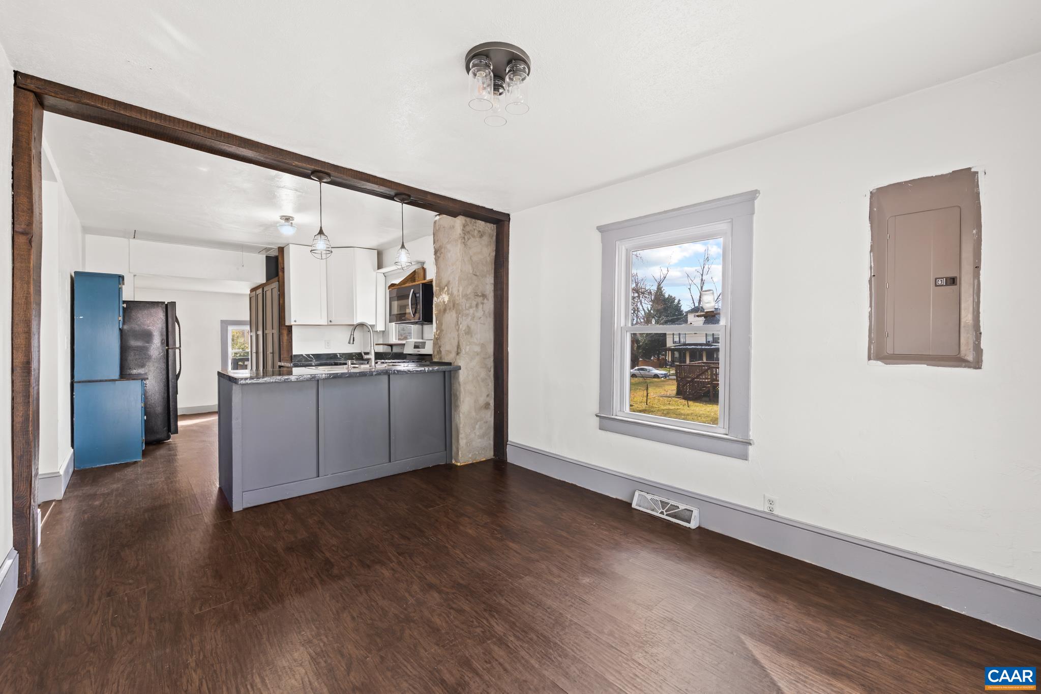 504 NW 12TH ST