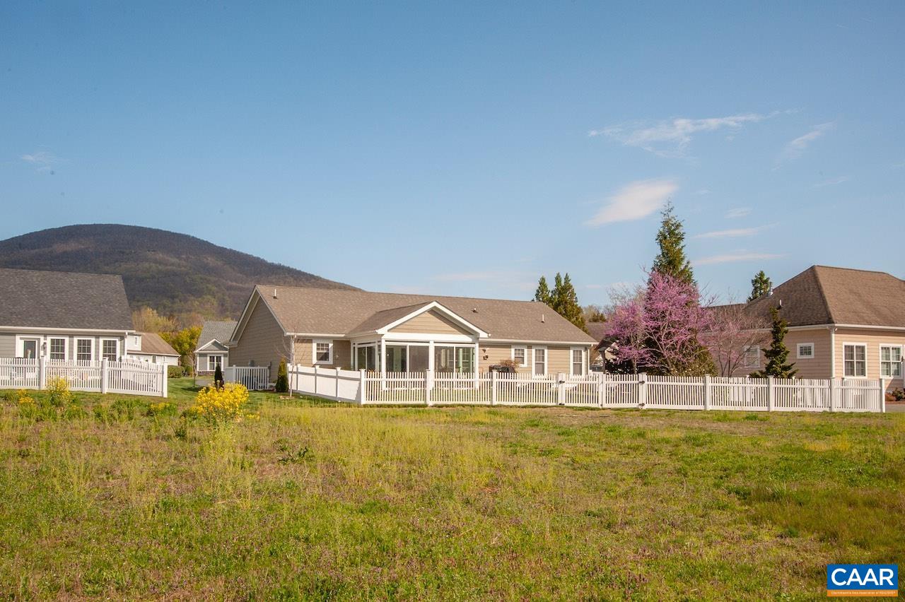 306 STONE ORCHARD DR