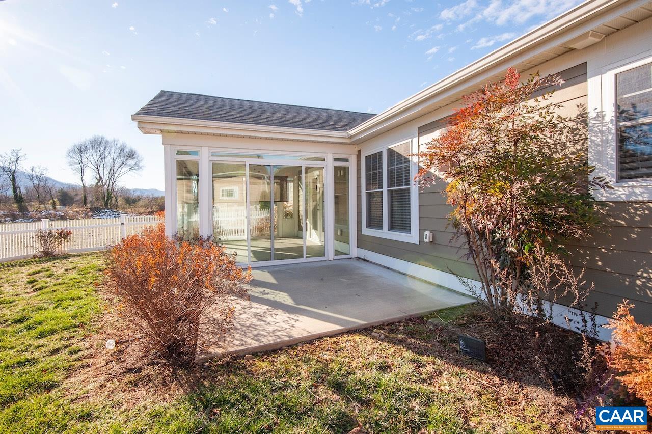 306 STONE ORCHARD DR