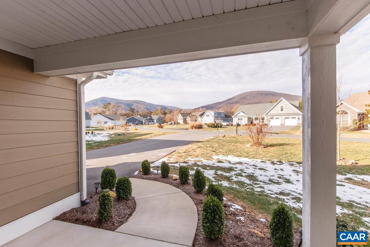 306 STONE ORCHARD DR