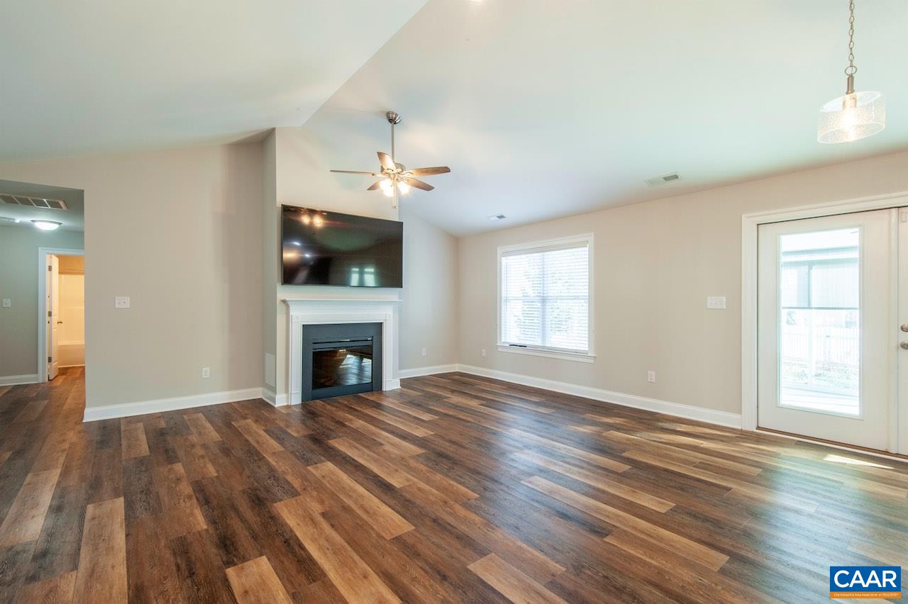 306 STONE ORCHARD DR