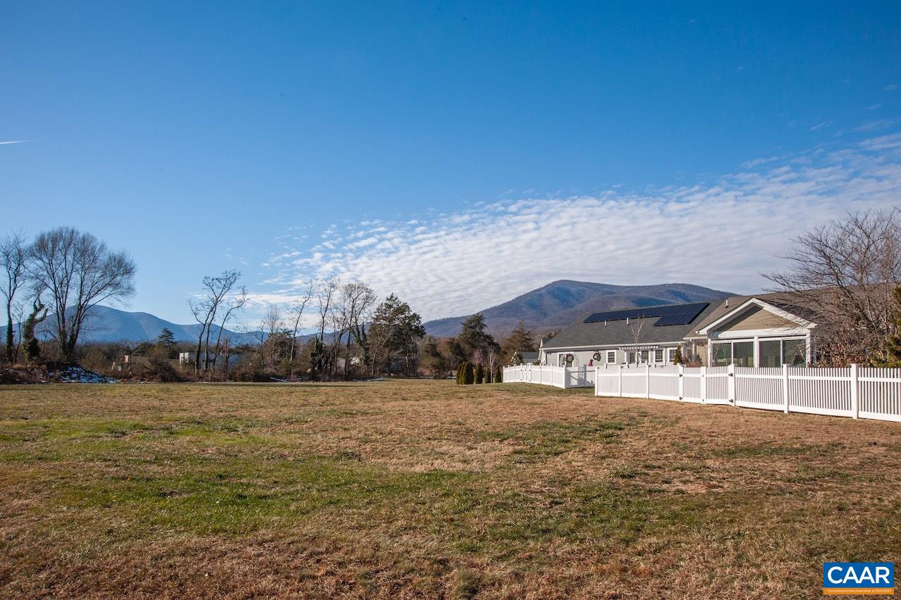 306 STONE ORCHARD DR