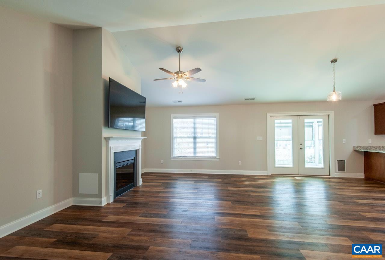 306 STONE ORCHARD DR