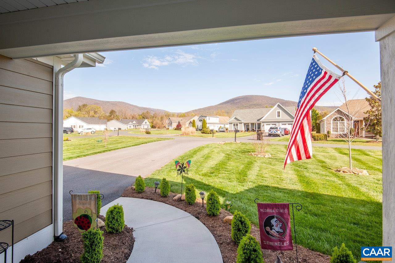 306 STONE ORCHARD DR