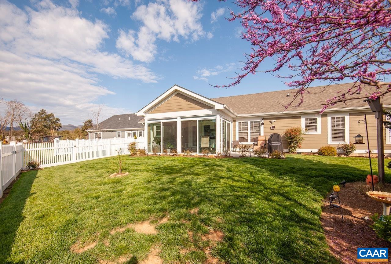 306 STONE ORCHARD DR