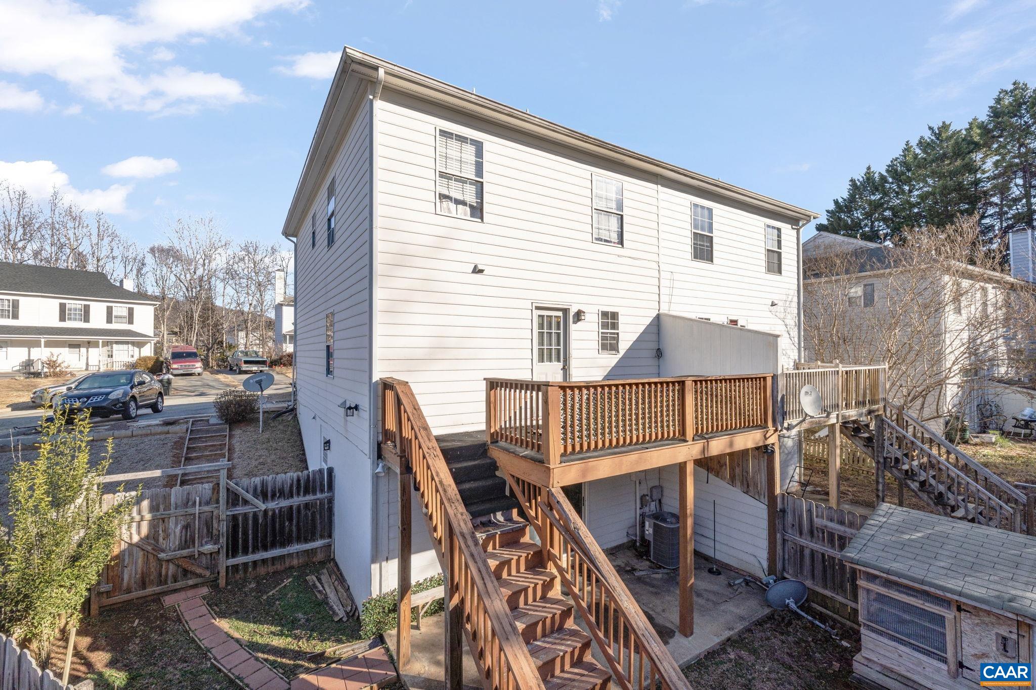 2319 FINCH CT