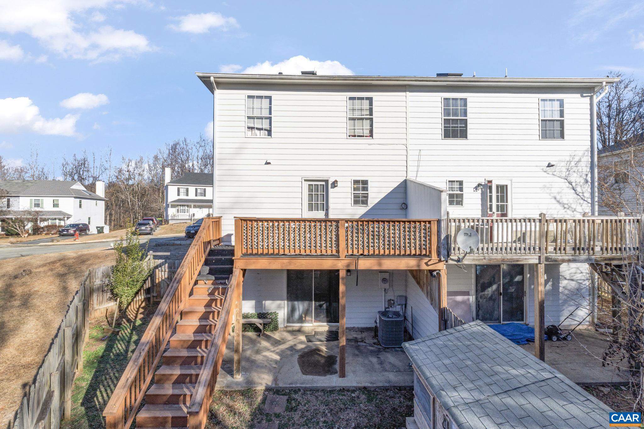 2319 FINCH CT