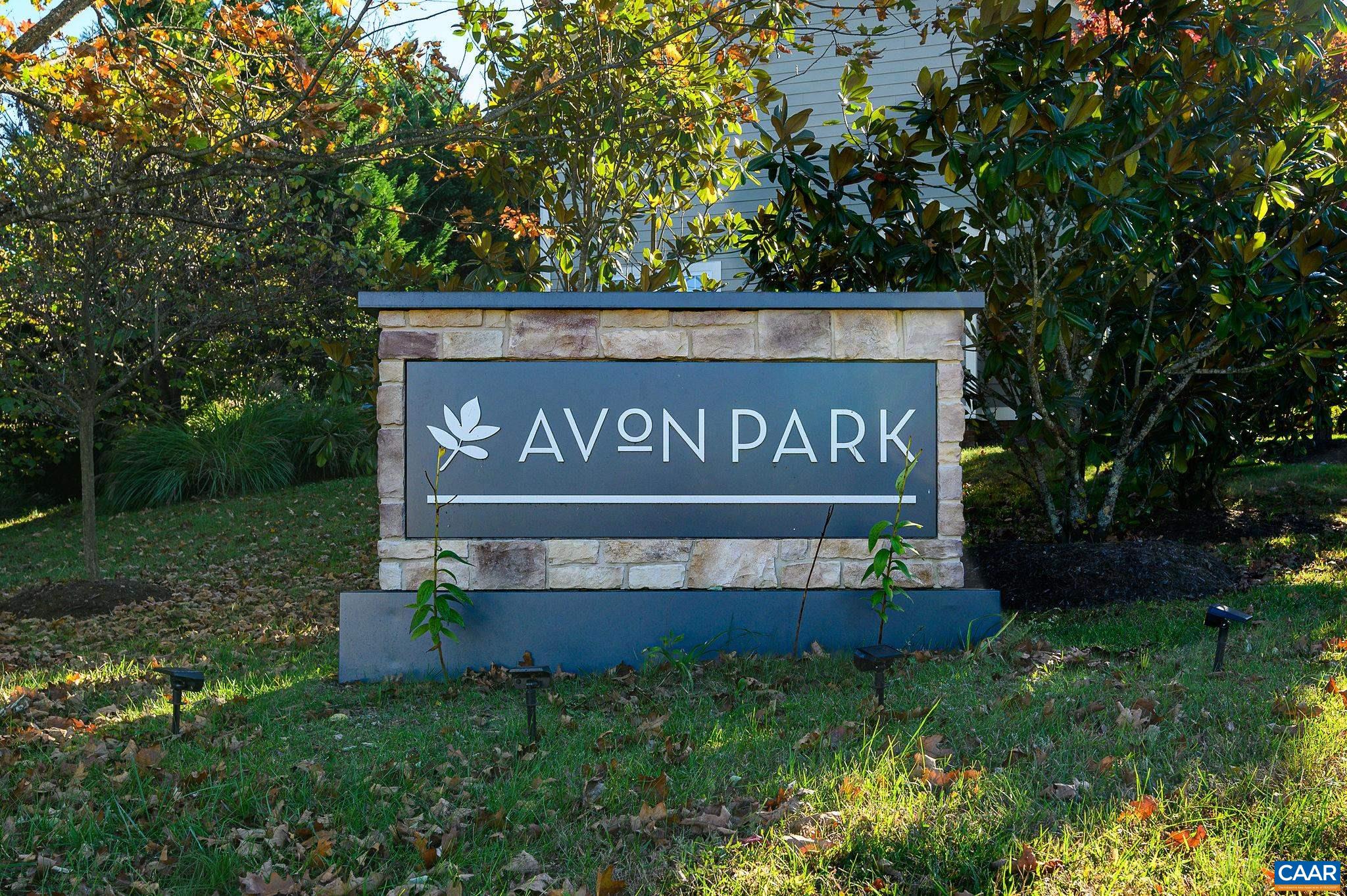 1124 ARDEN DR
