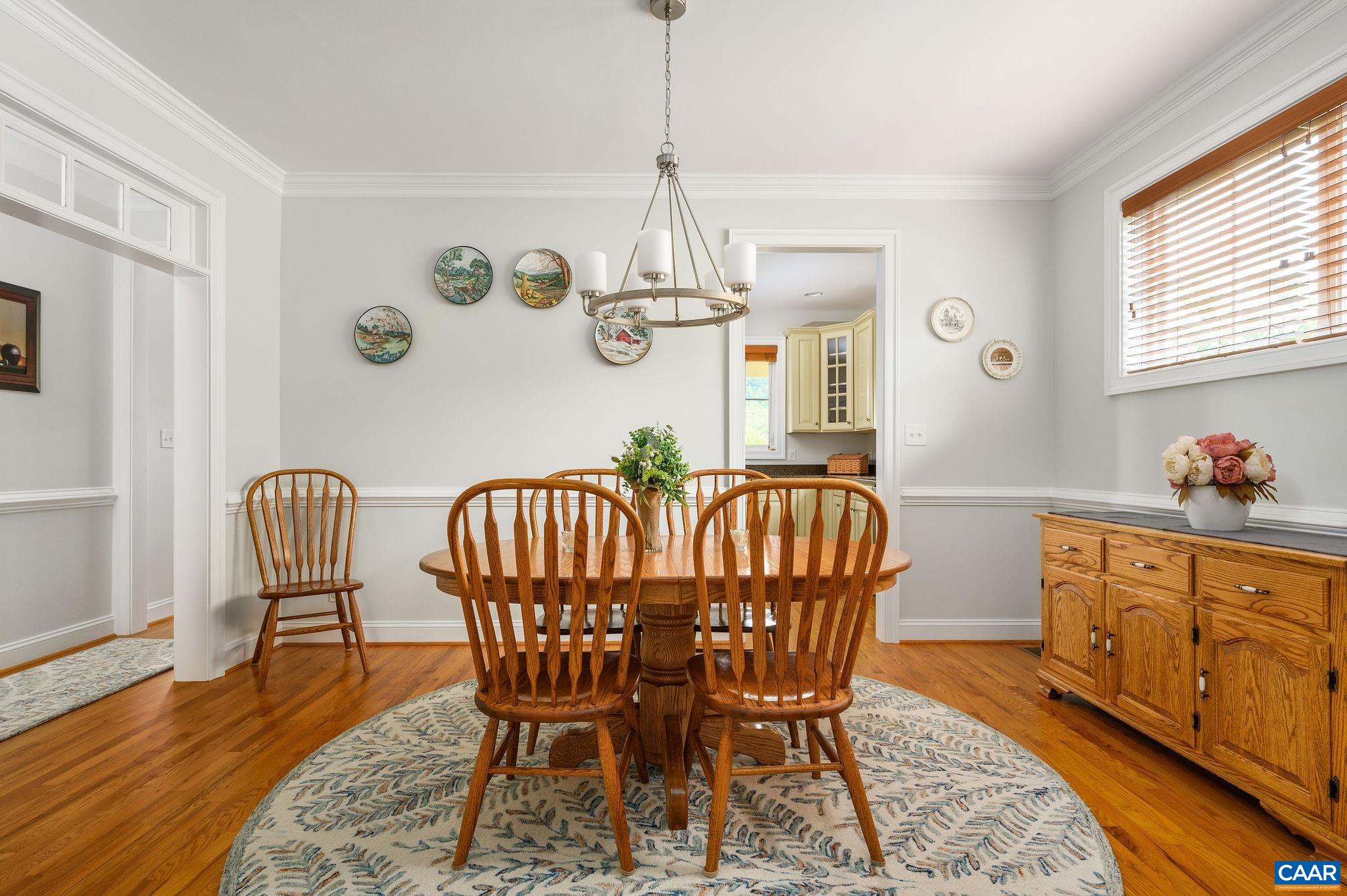 1124 ARDEN DR