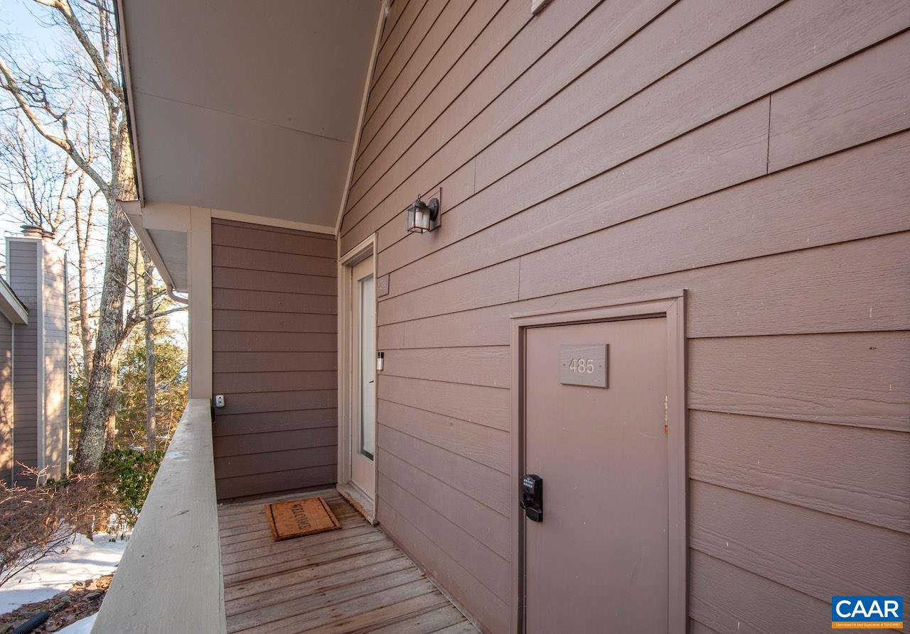 485 THREE RIDGES CONDOS