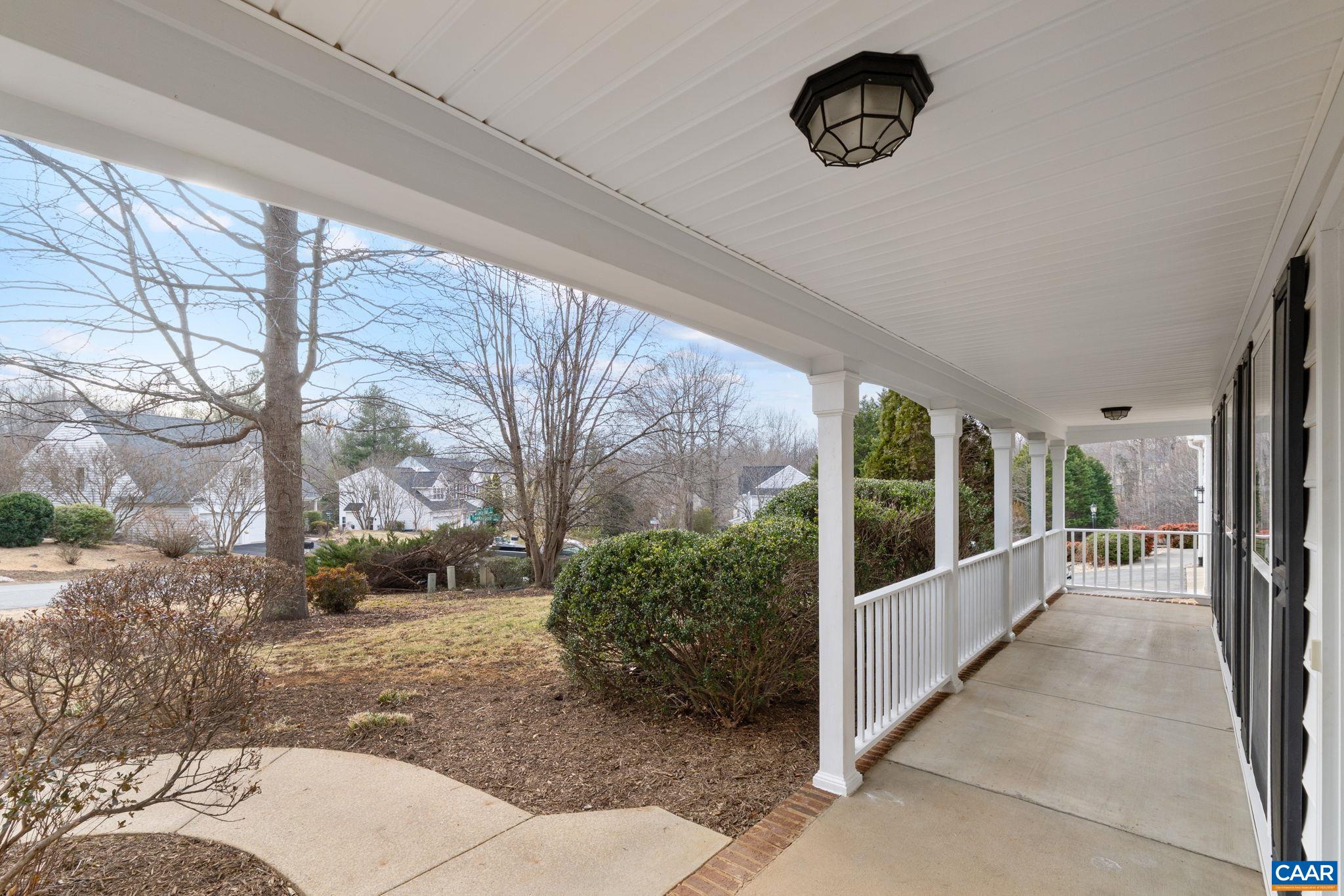 1527 CHERRY BARK LN