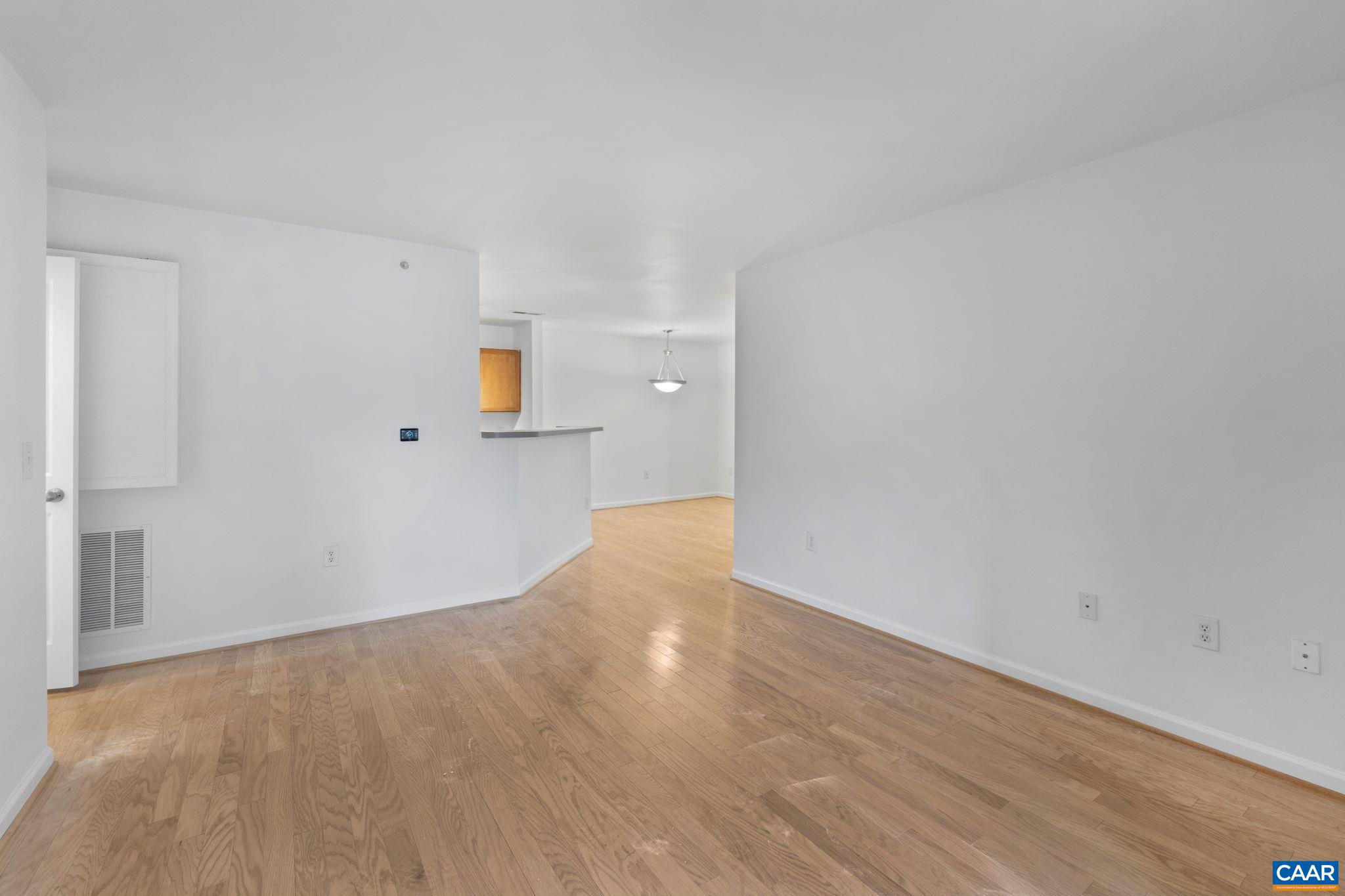 765 WALKER SQ Unit: 1A