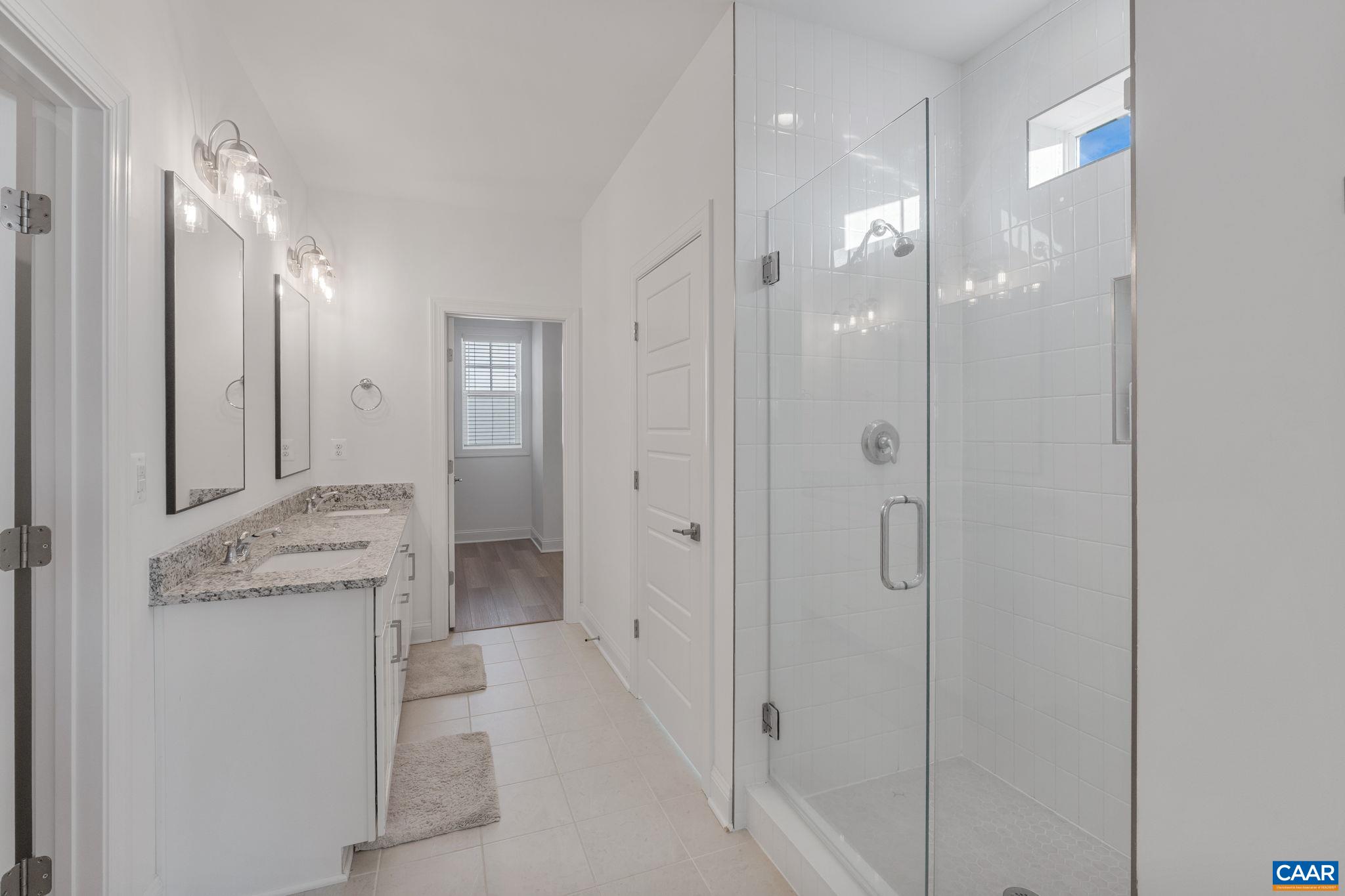 1006 BARKLEY VIEW CT