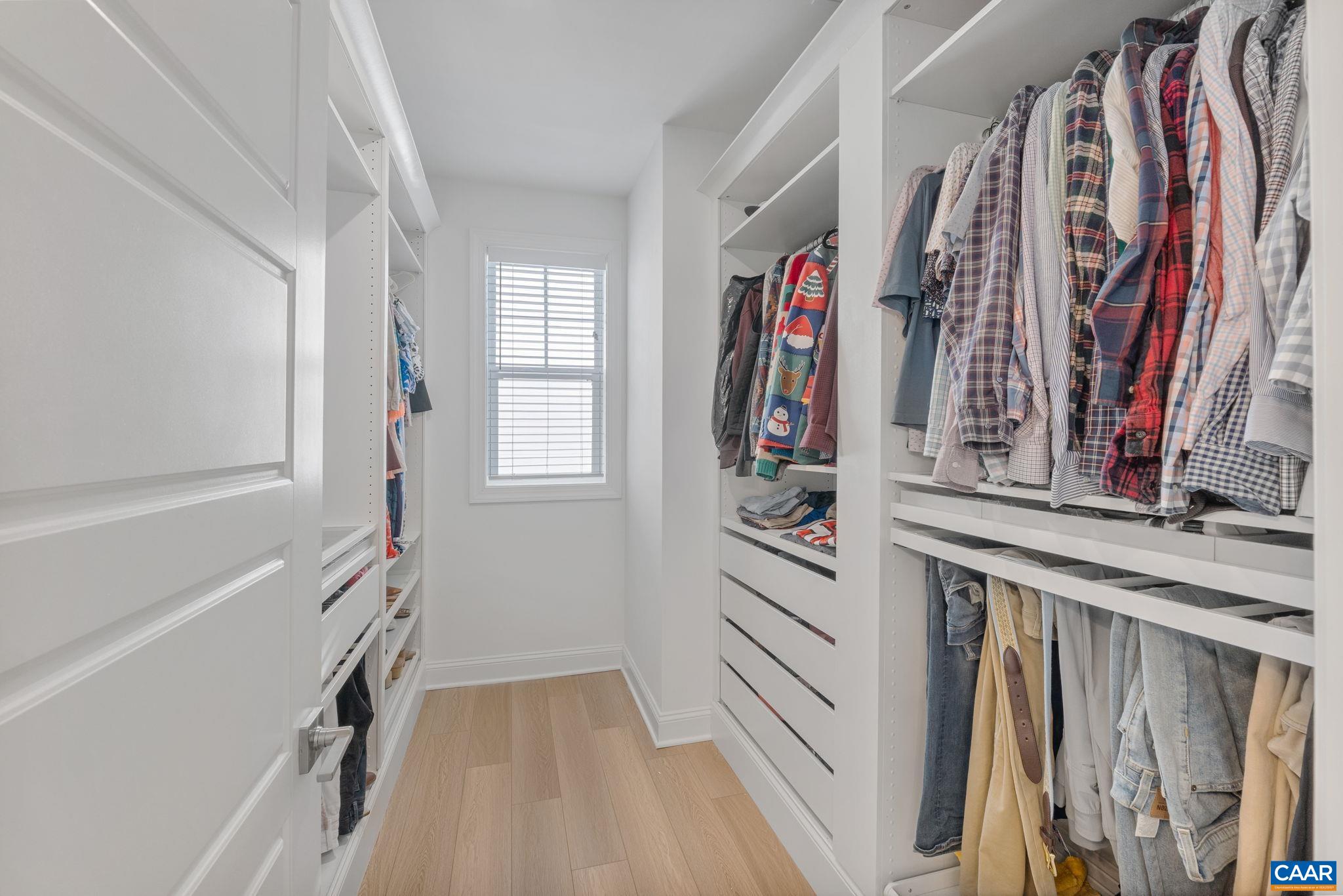 1006 BARKLEY VIEW CT