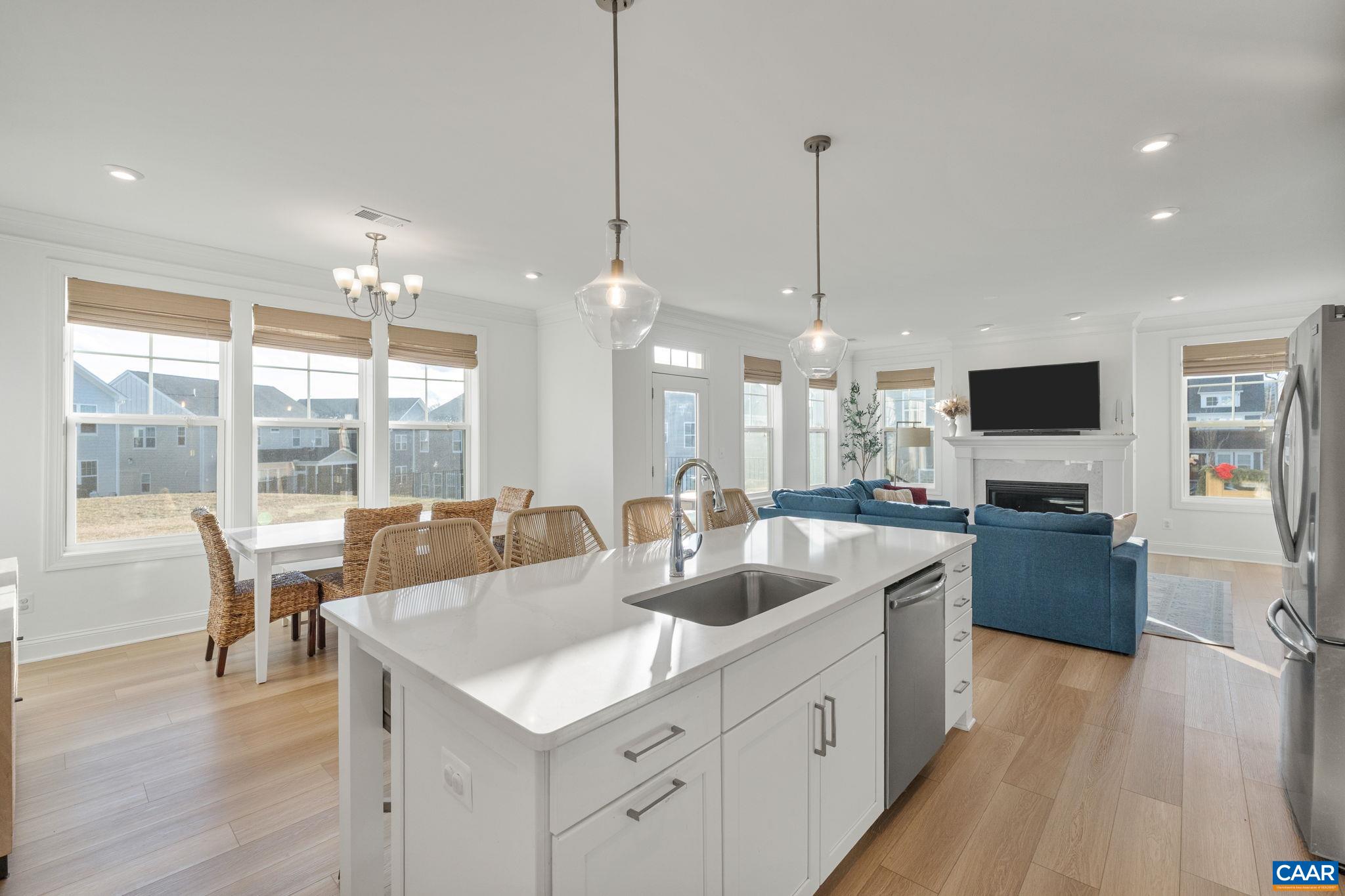 1006 BARKLEY VIEW CT