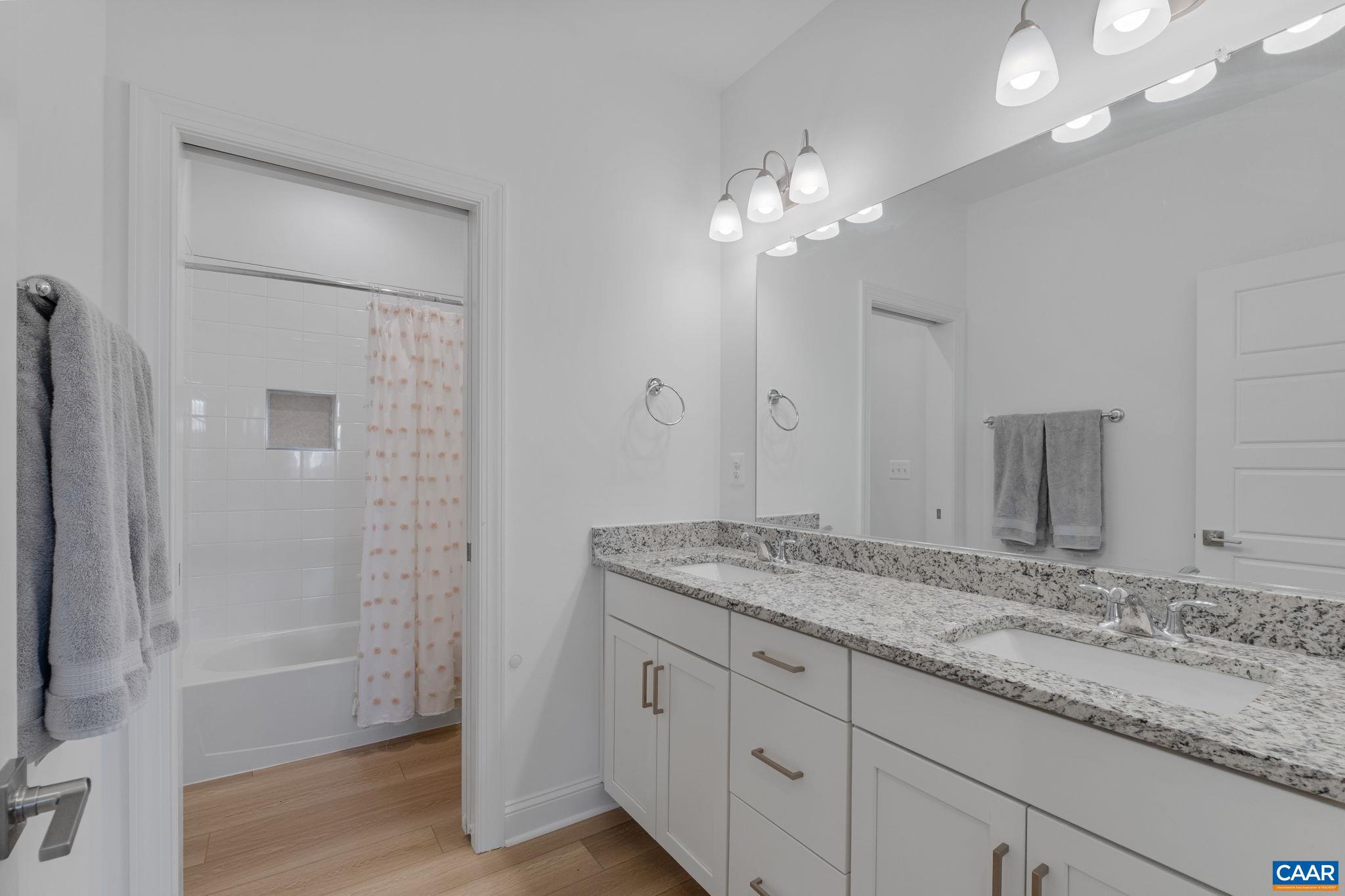 1006 BARKLEY VIEW CT