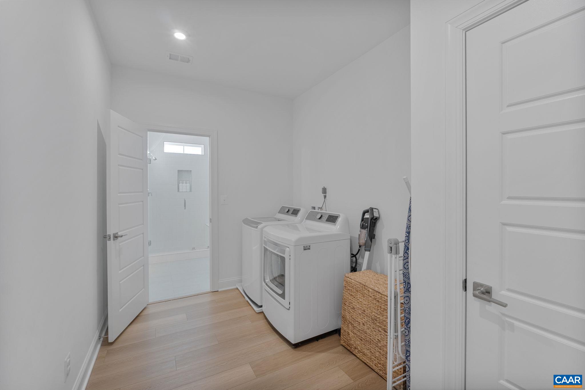 1006 BARKLEY VIEW CT